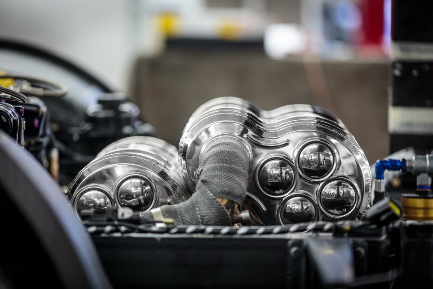 sieu xe Maserati MC12 do  Edo Competition anh 6