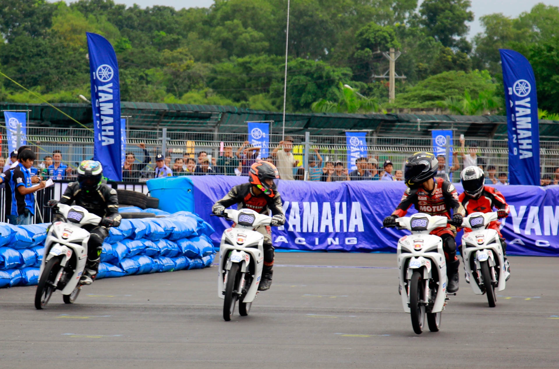 Giai dua xe Yamaha Exciter 150 anh 12