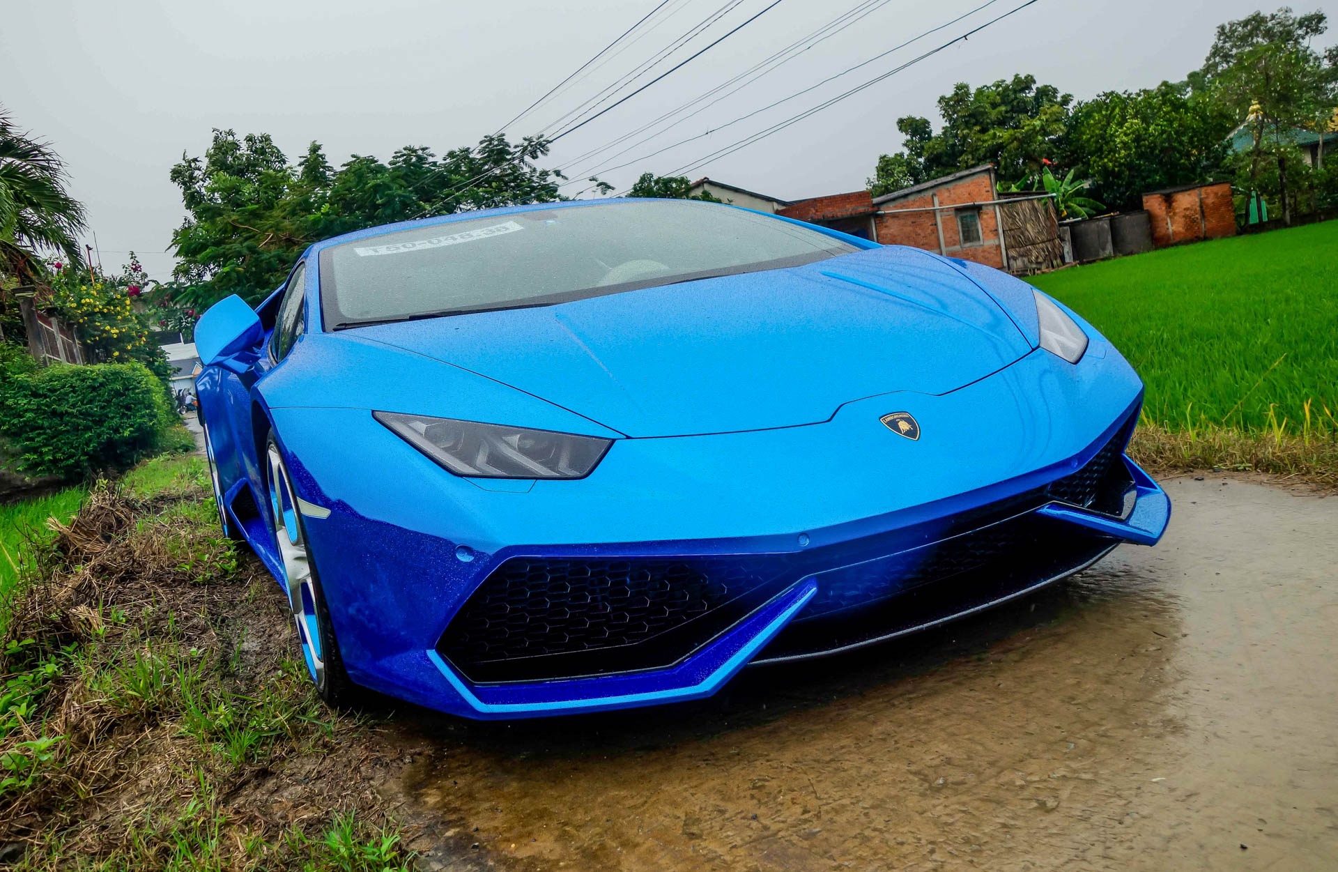 Lamborghini Huracan di tham ruong anh 5