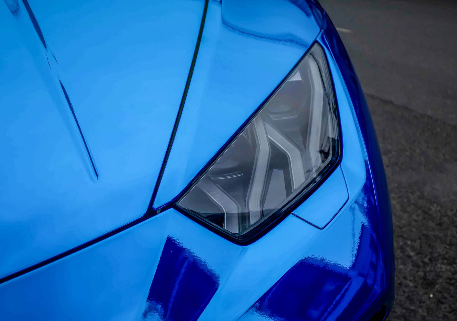 Lamborghini Huracan di tham ruong anh 6