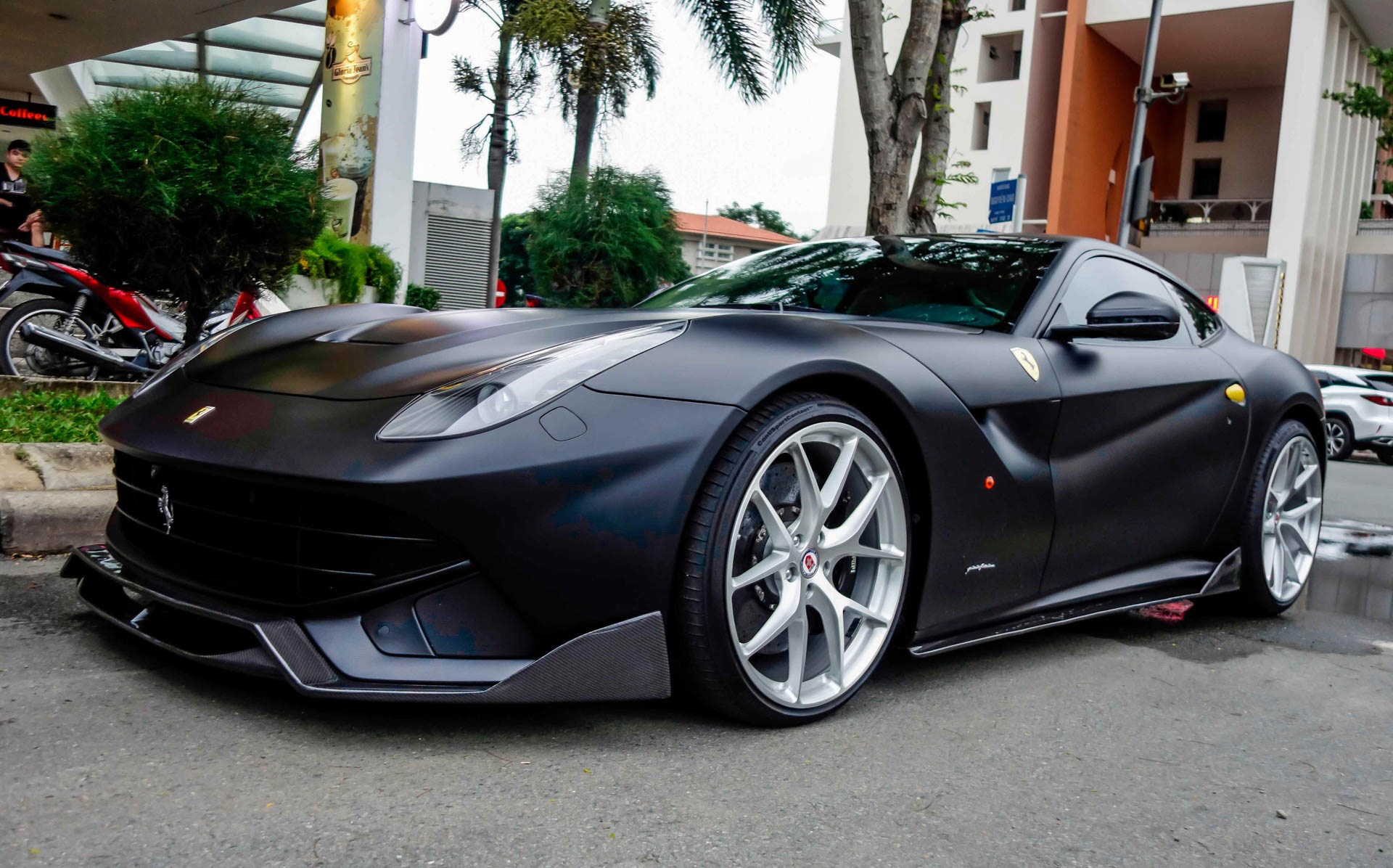 Ferrari F12 cua Cuong Do La anh 9