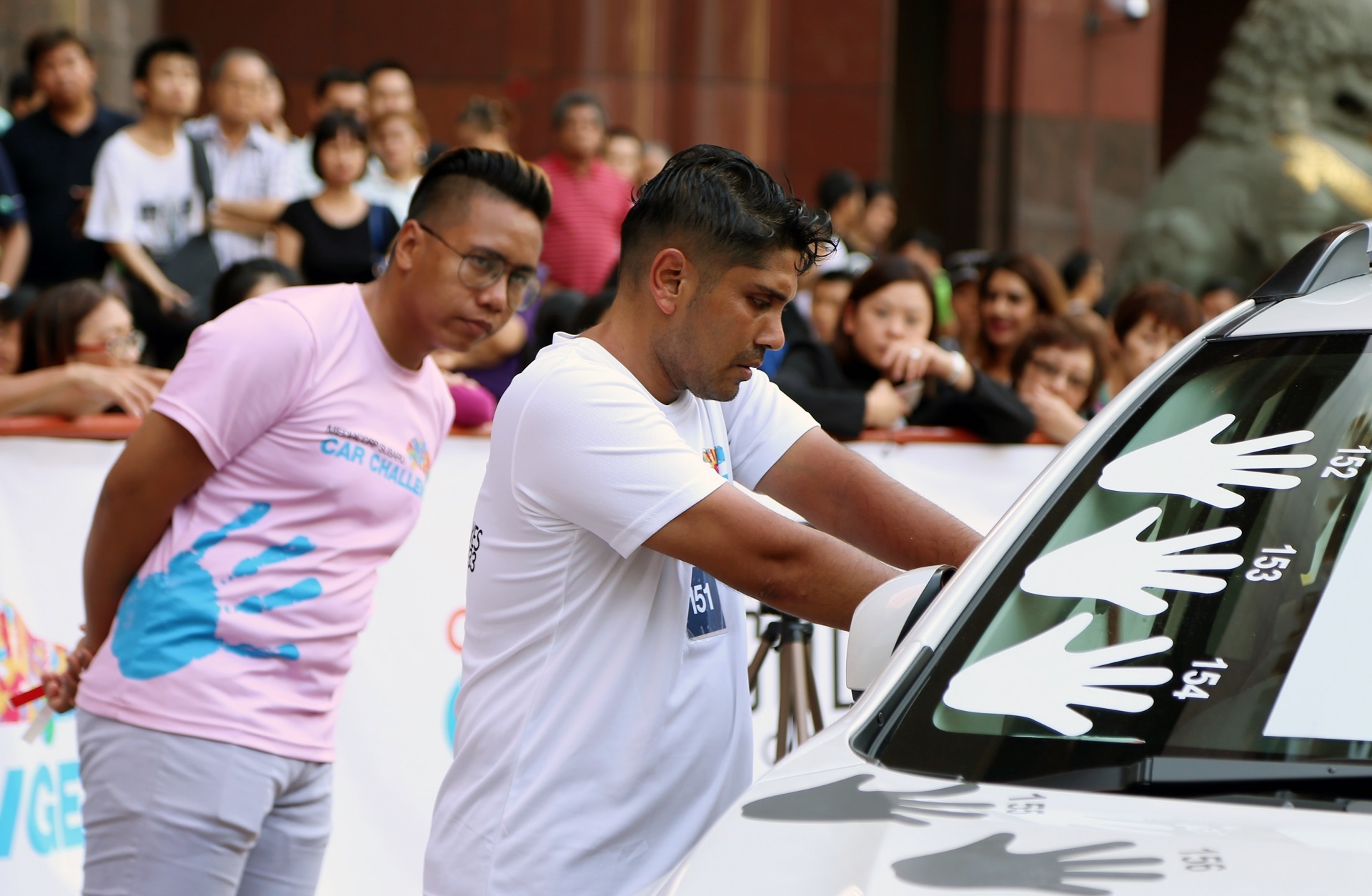 Dung suot 4 ngay 3 dem gianh xe Subaru 1,1 ty dong hinh anh