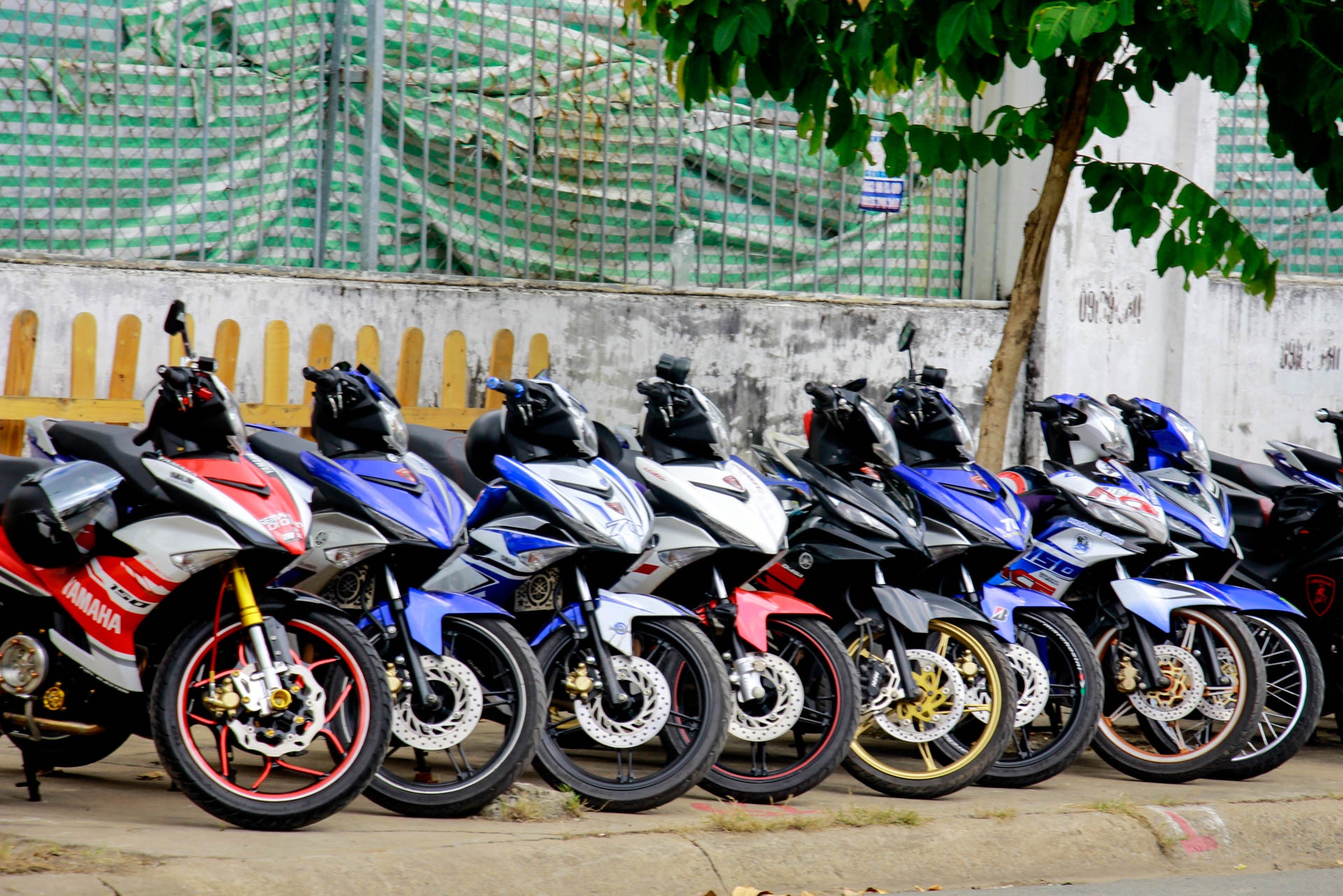 Dan choi Exciter Sai Gon offline hinh anh