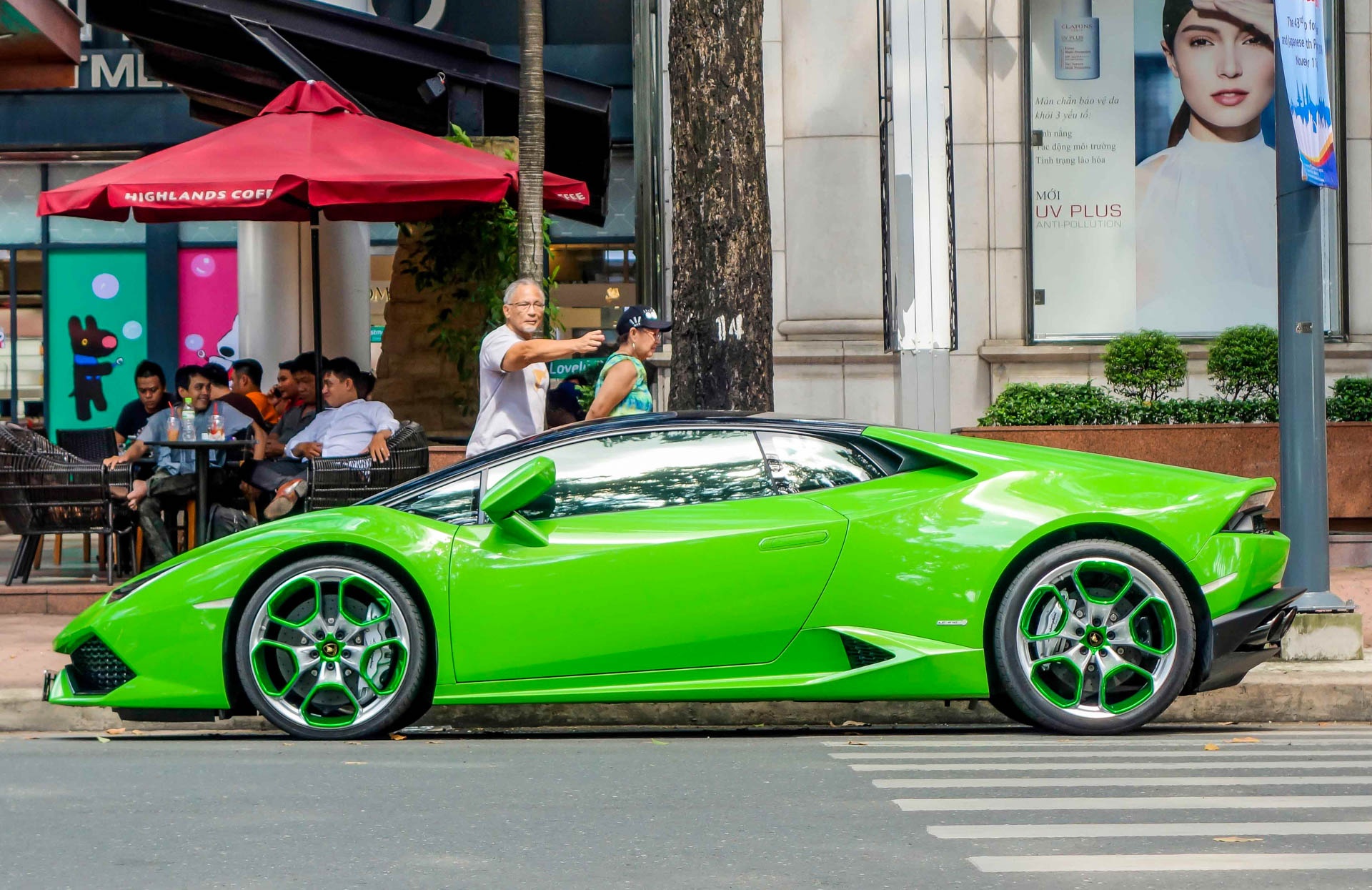 Loat sieu xe cua dai gia Sai Gon do mam noi bat hinh anh