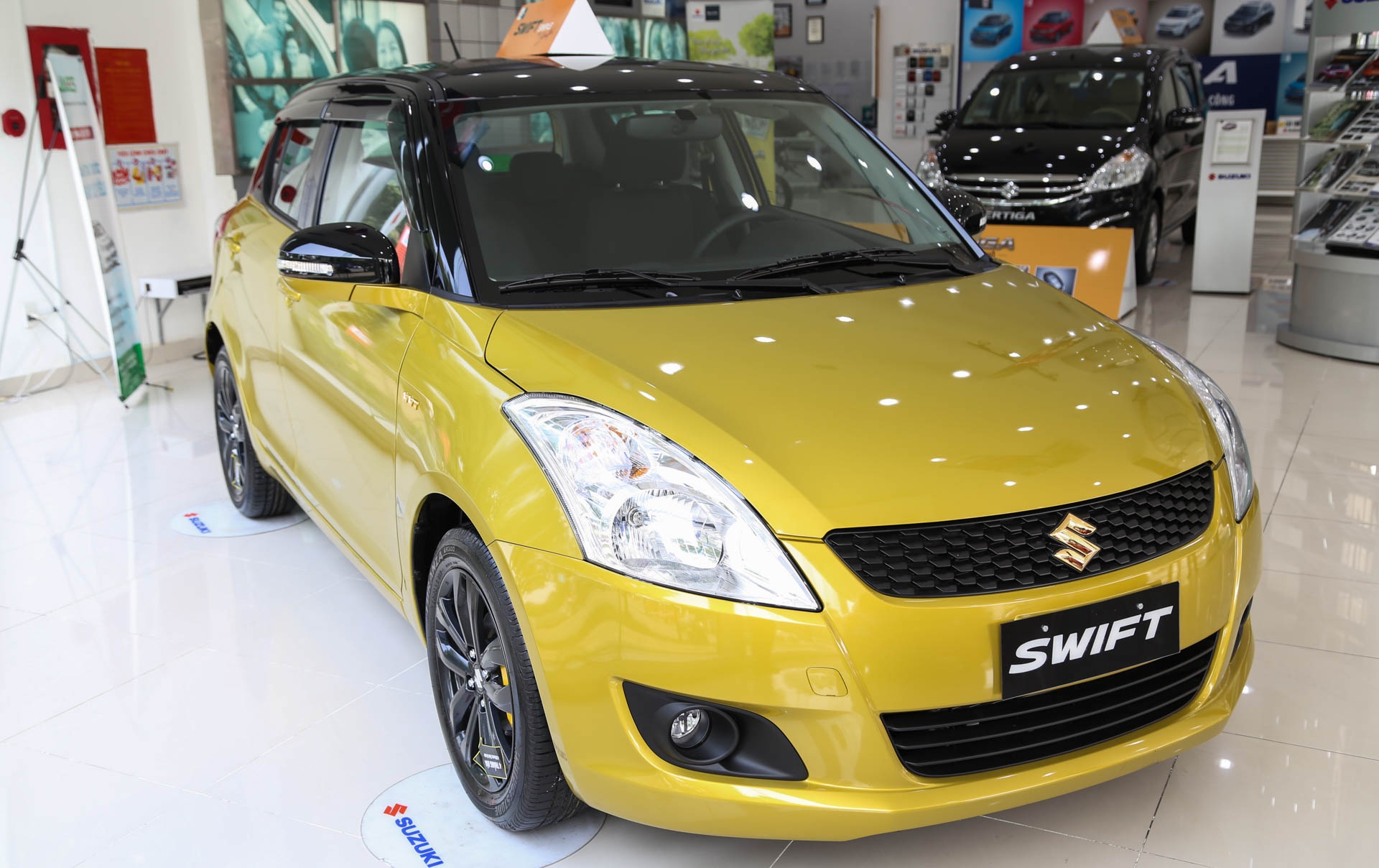 Chi tiet Suzuki Swift dac biet gia 609 trieu tai Viet Nam hinh anh