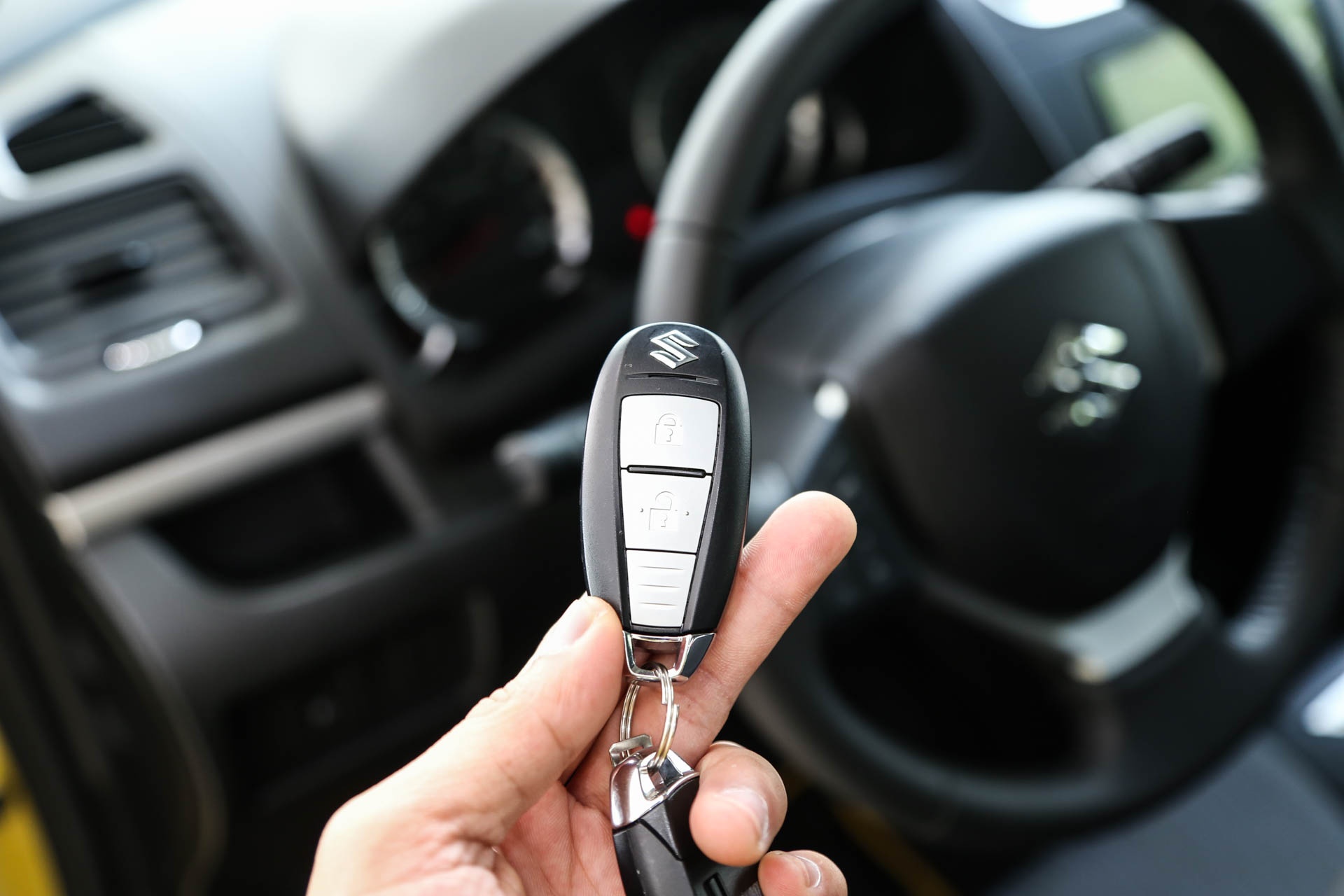 Suzuki Swift RS tai Viet Nam anh 12