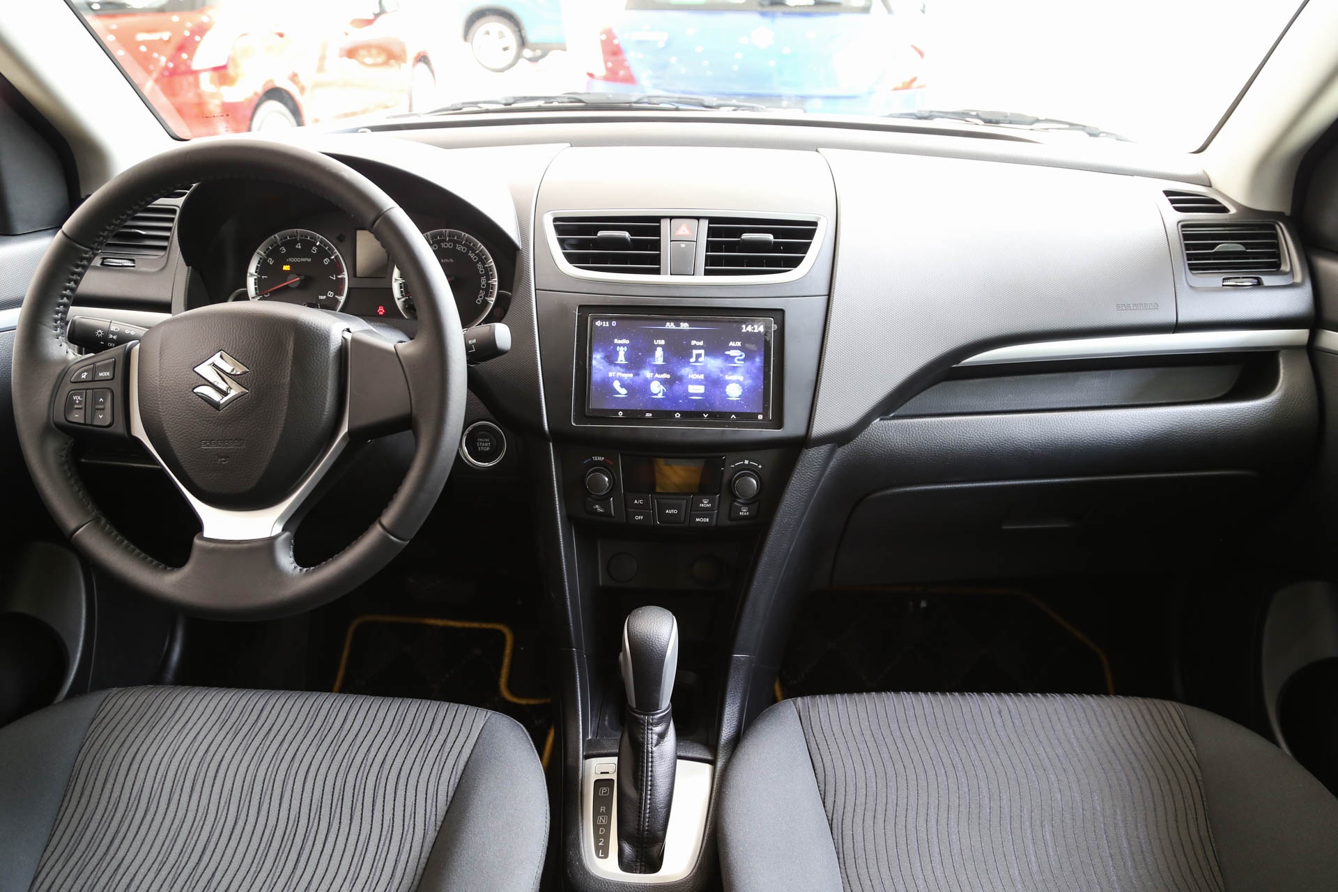 Suzuki Swift RS tai Viet Nam anh 13