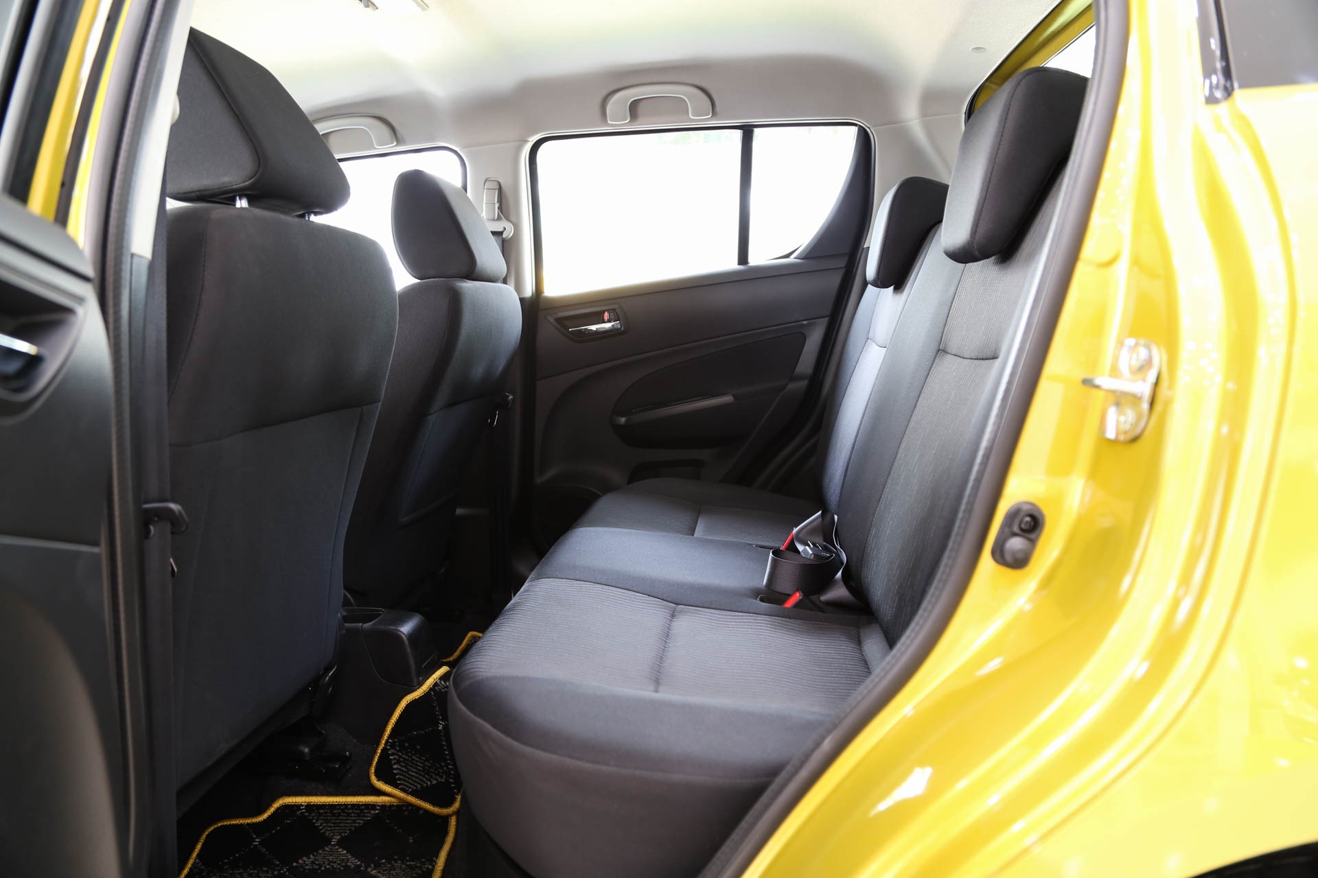 Suzuki Swift RS tai Viet Nam anh 18