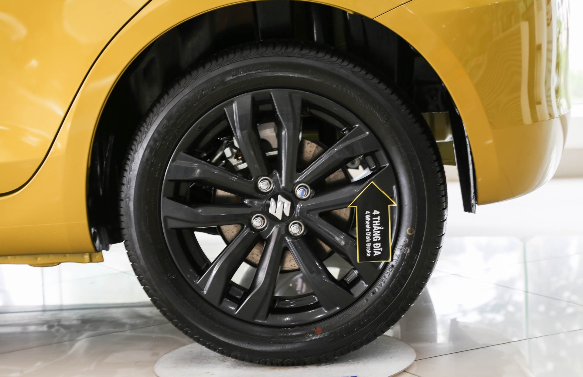 Suzuki Swift RS tai Viet Nam anh 6