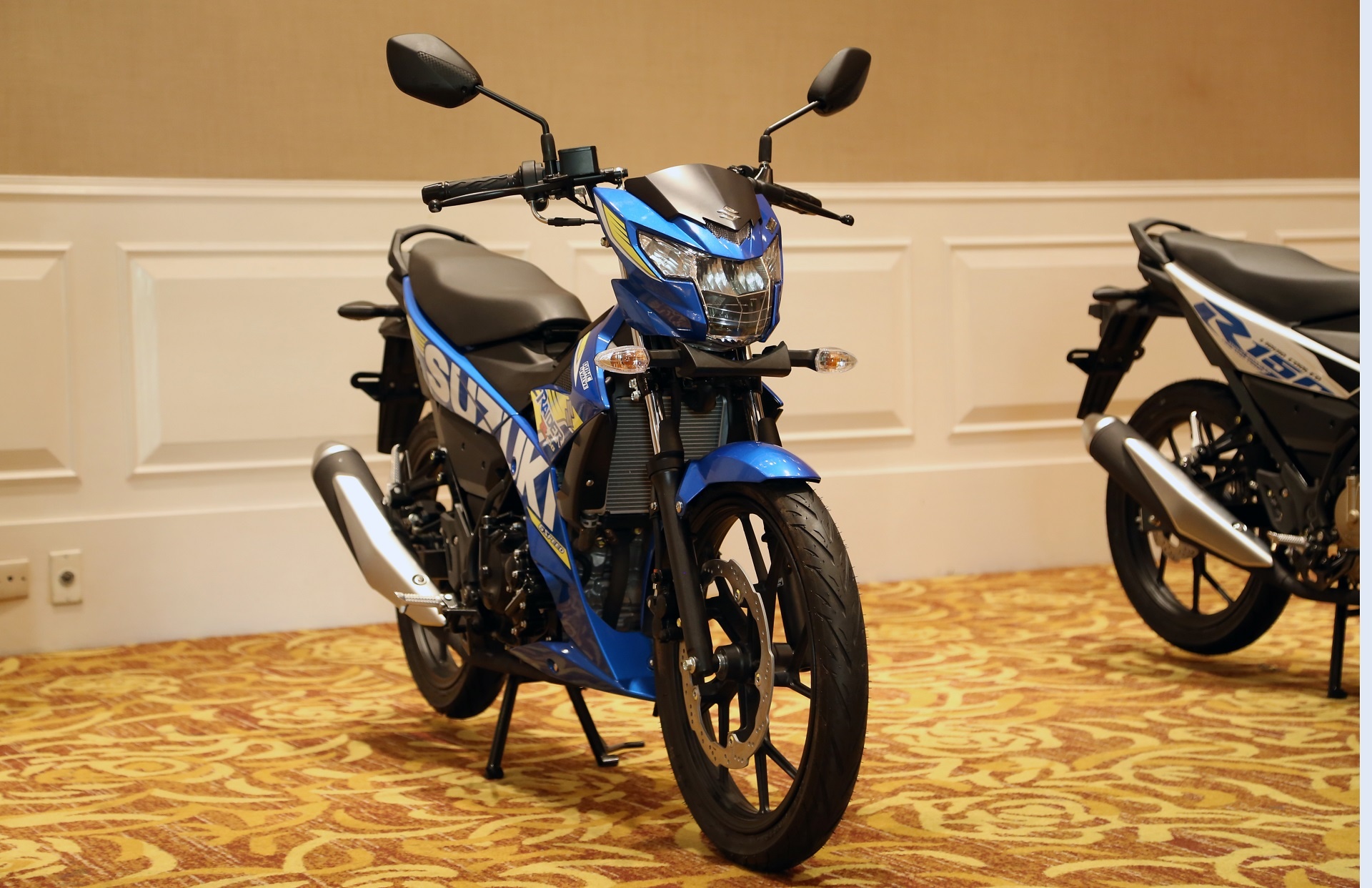 Suzuki Raider 2016 ra mat tai Viet Nam anh 4