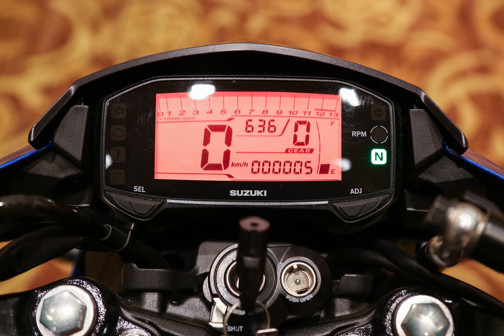 Suzuki Raider 2016 ra mat tai Viet Nam anh 7