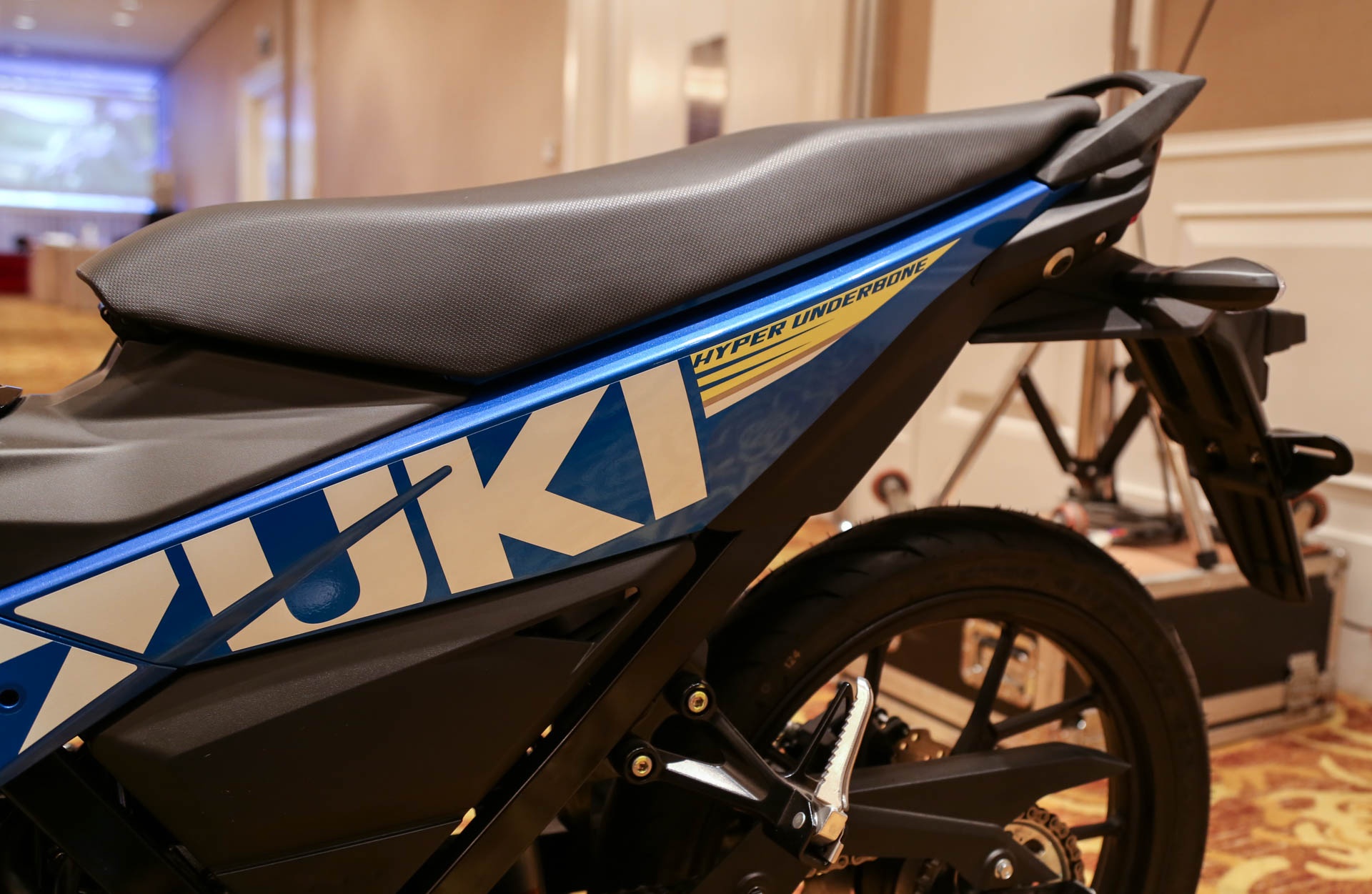 Suzuki Raider 2016 ra mat tai Viet Nam anh 10