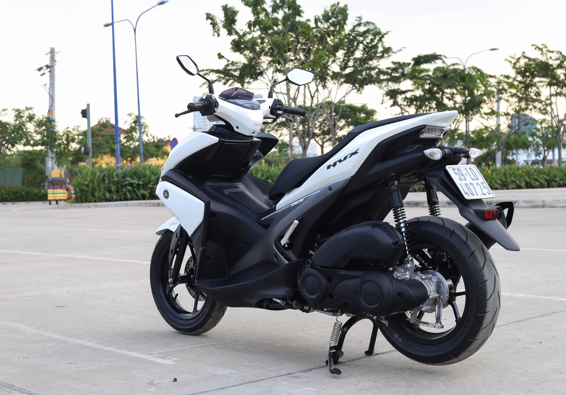 Yamaha NVX bán ở Việt Nam ảnh 2 Yamaha NVX ban o Viet Nam anh 2