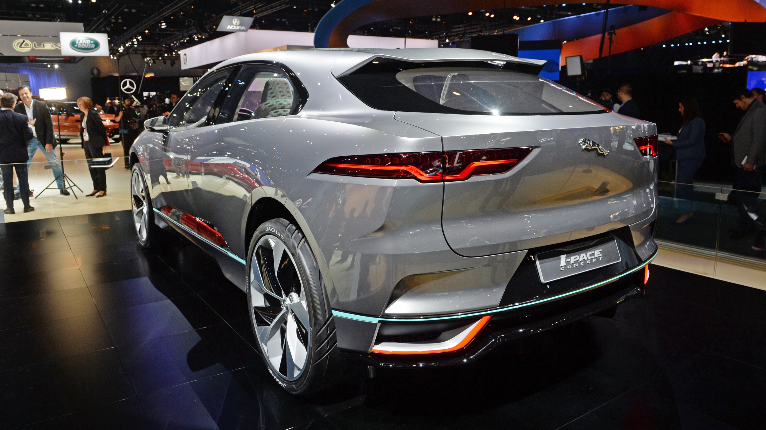 Jaguar I-Pace concept ra mat anh 2