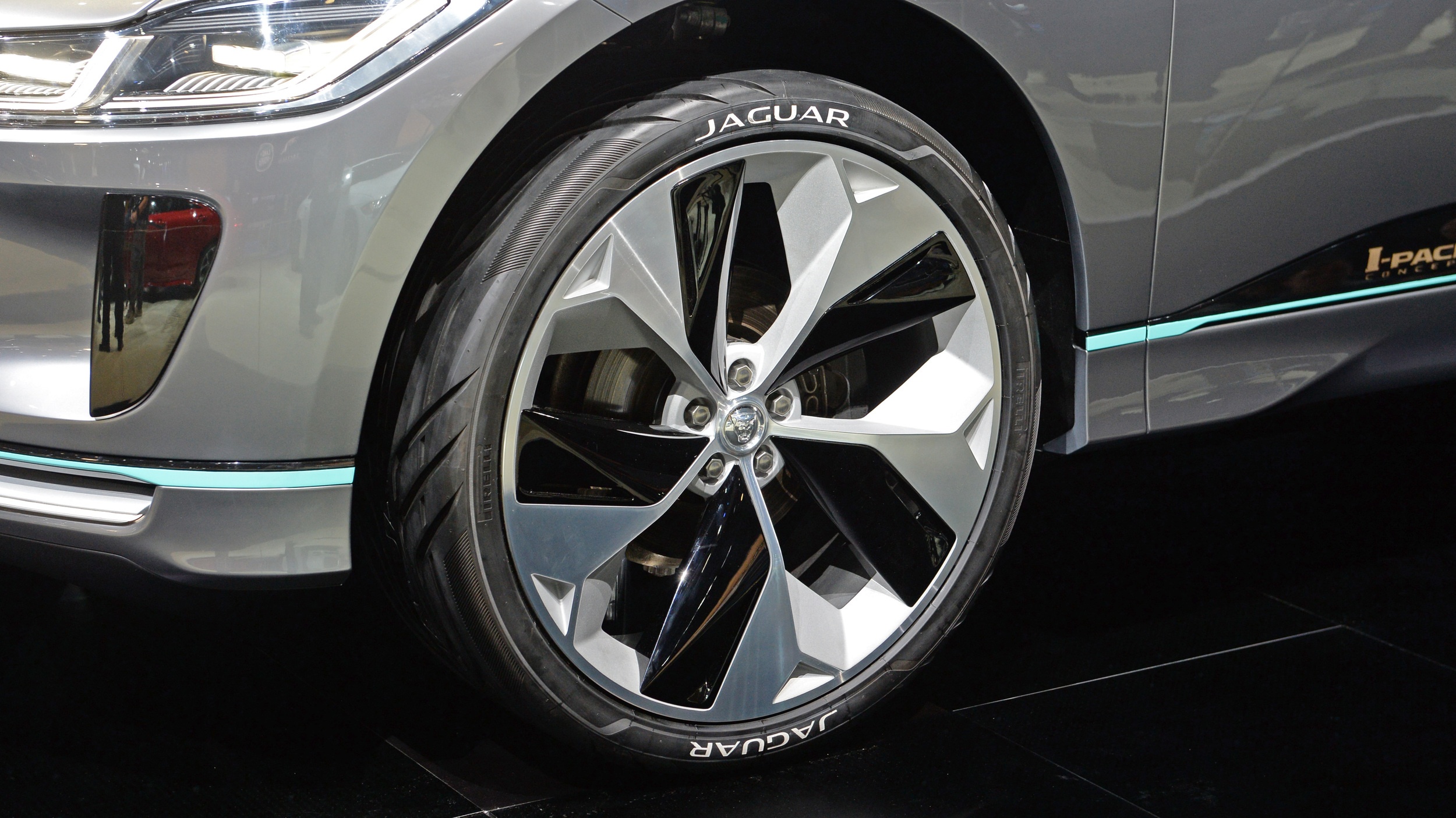 Jaguar I-Pace concept ra mat anh 8