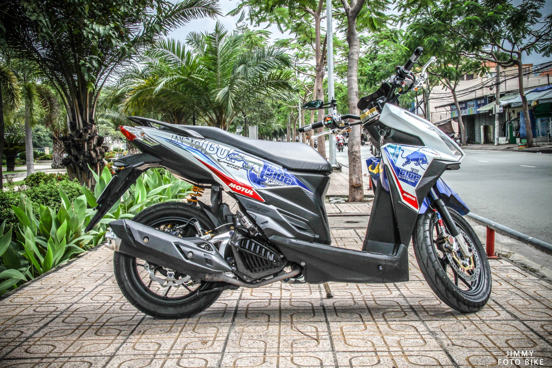 Honda Click Thái độ đồ chơi hàng hiệu ảnh 1 Honda Click Thai do do choi hang hieu anh 1