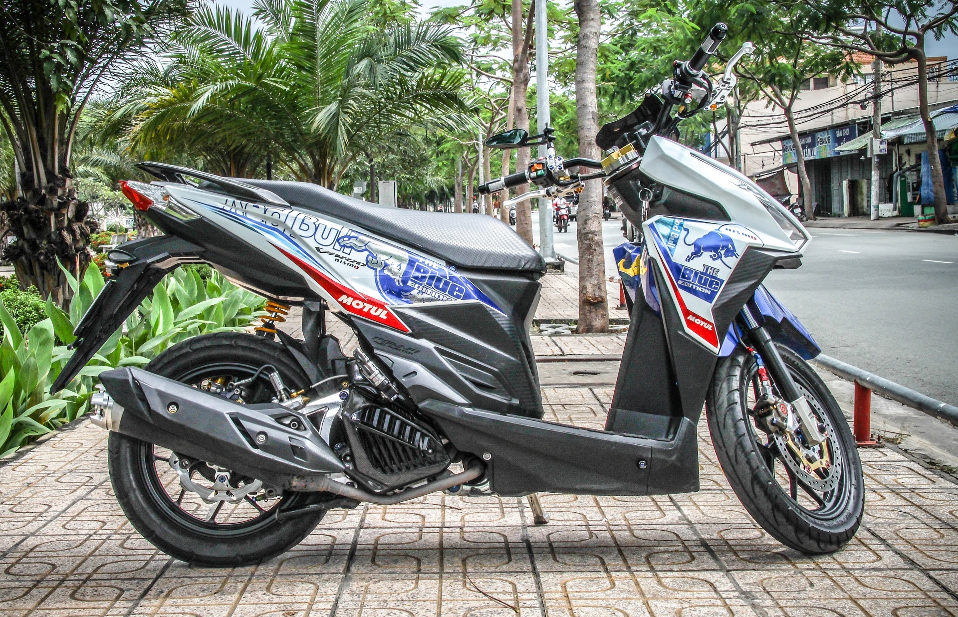 Honda Click Thai len do choi tri gia ca tram trieu dong hinh anh
