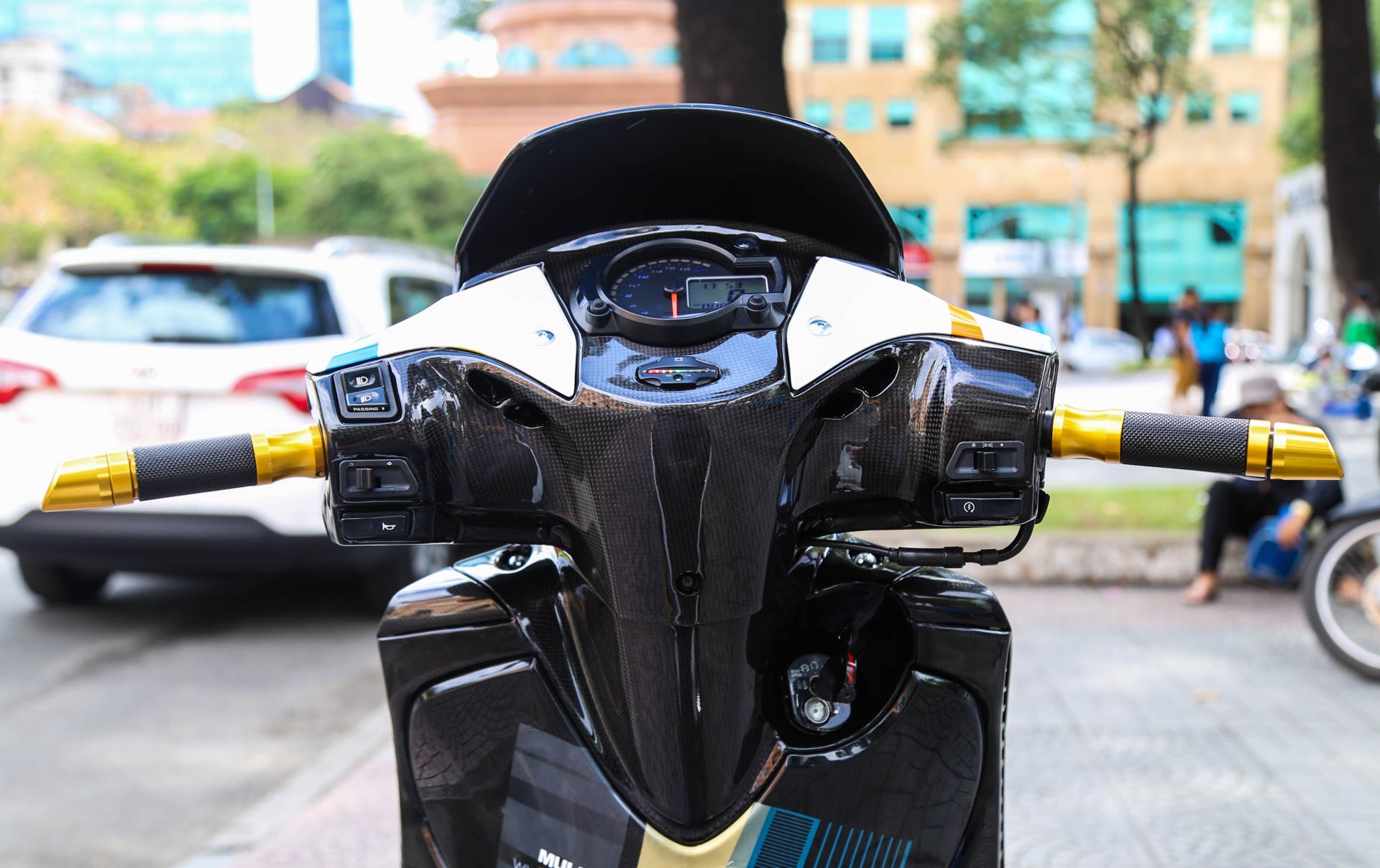 Honda SH do cua biker Sai Gon anh 15