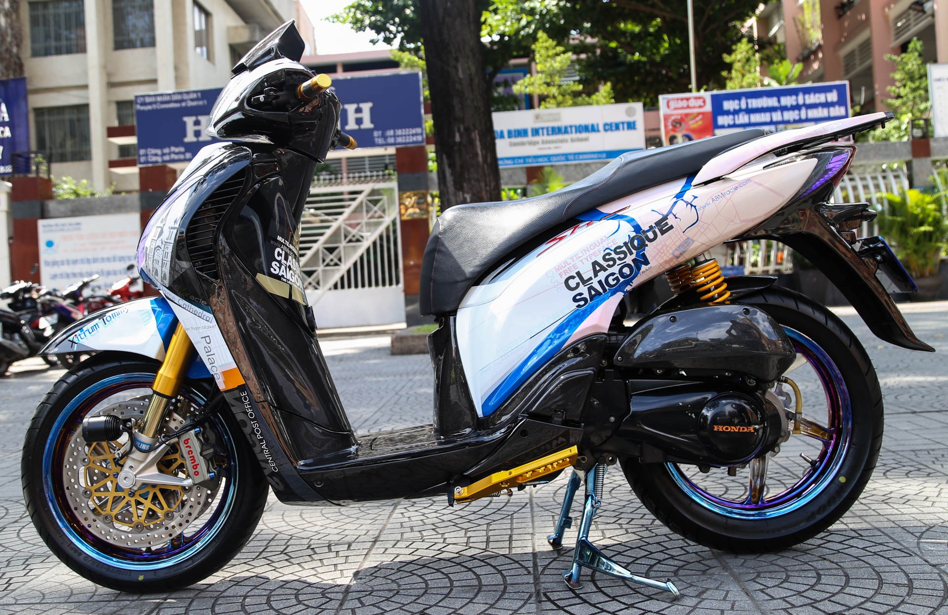 Honda SH do cua biker Sai Gon anh 3