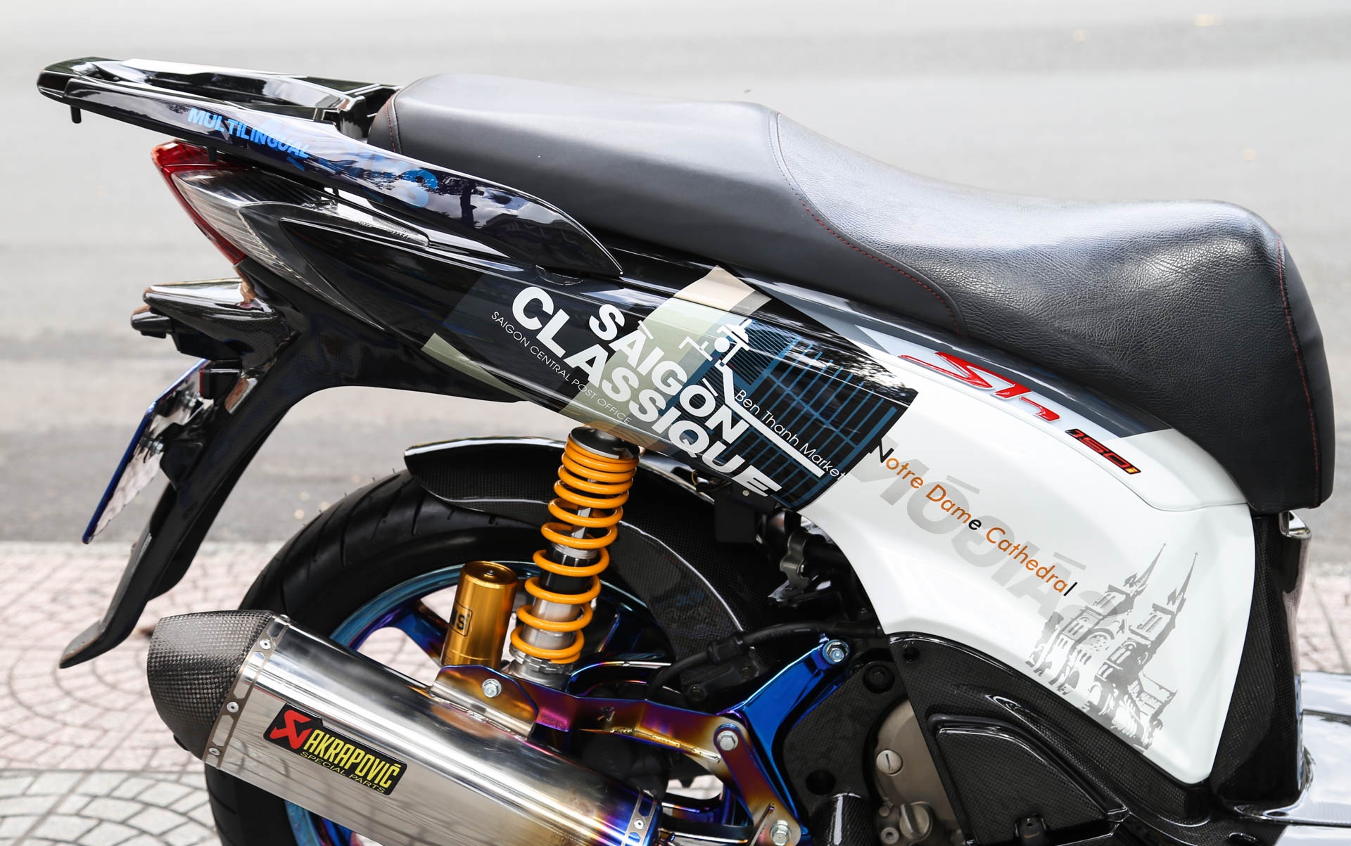 Honda SH do cua biker Sai Gon anh 9