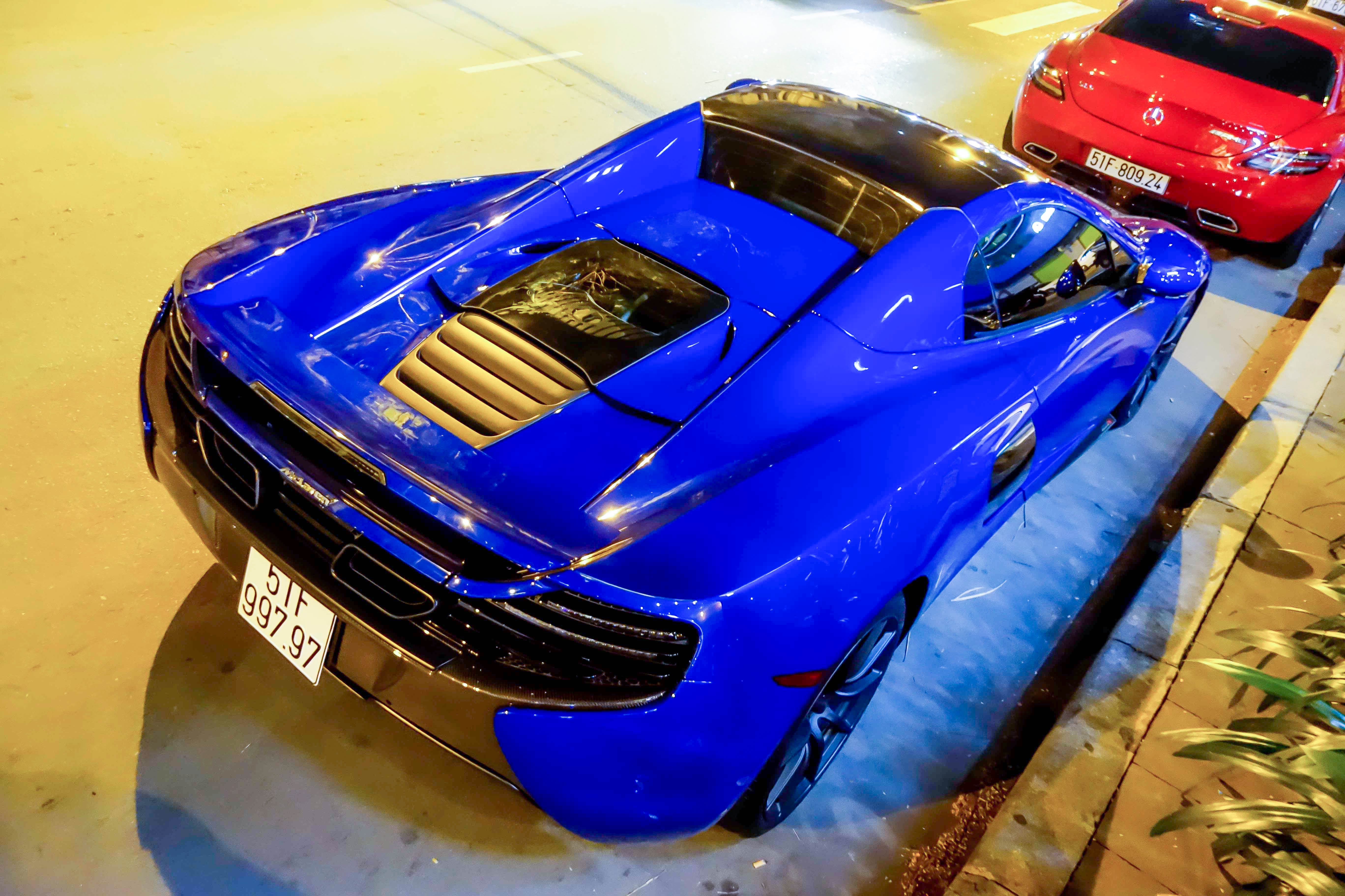 Dan sieu xe cua Minh Nhua anh 2