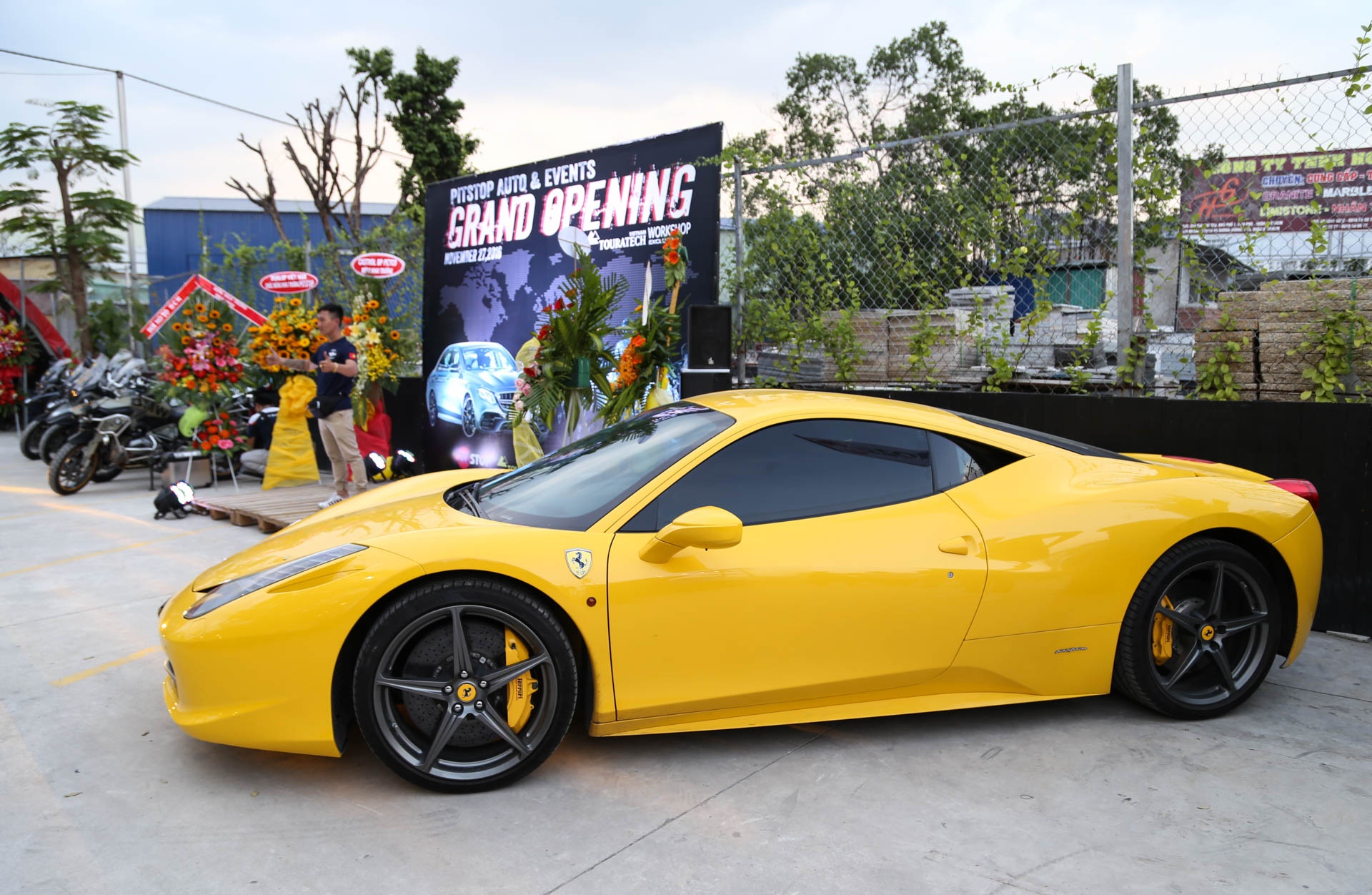 sieu xe va moto tap trung o Sai Gon anh 10