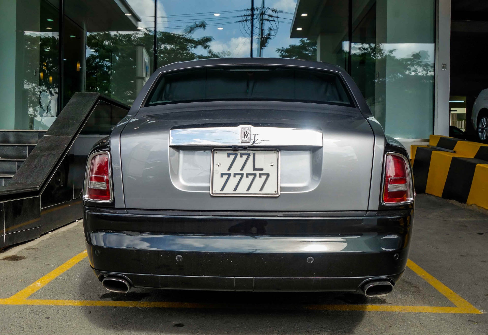 Rolls-Royce Phantom cua ba Bach Diep anh 7