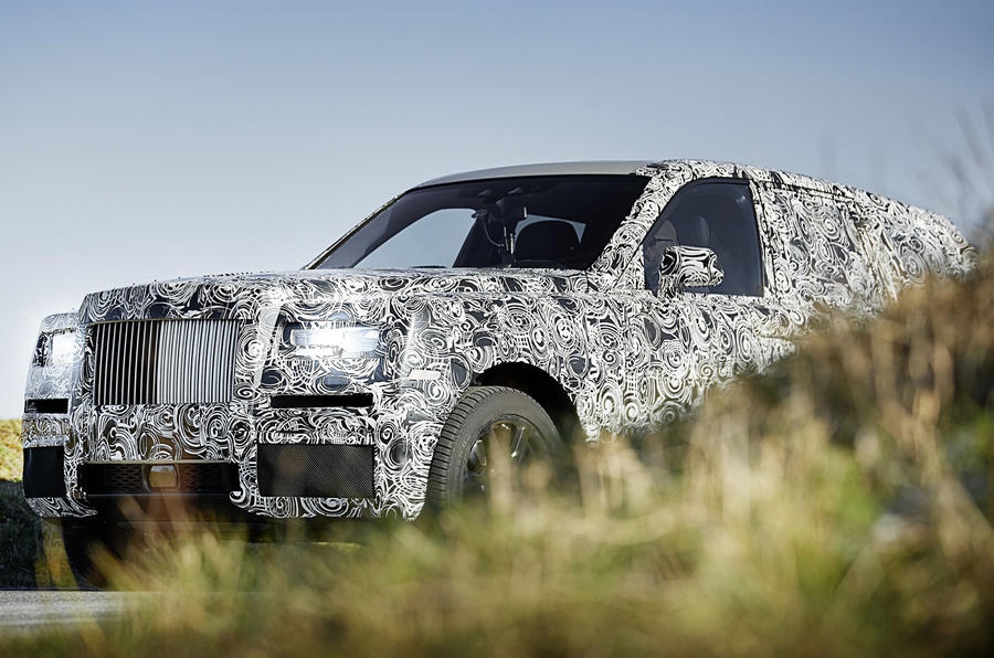 Xe SUV cua Rolls-Royce lan dau lo dien hinh anh