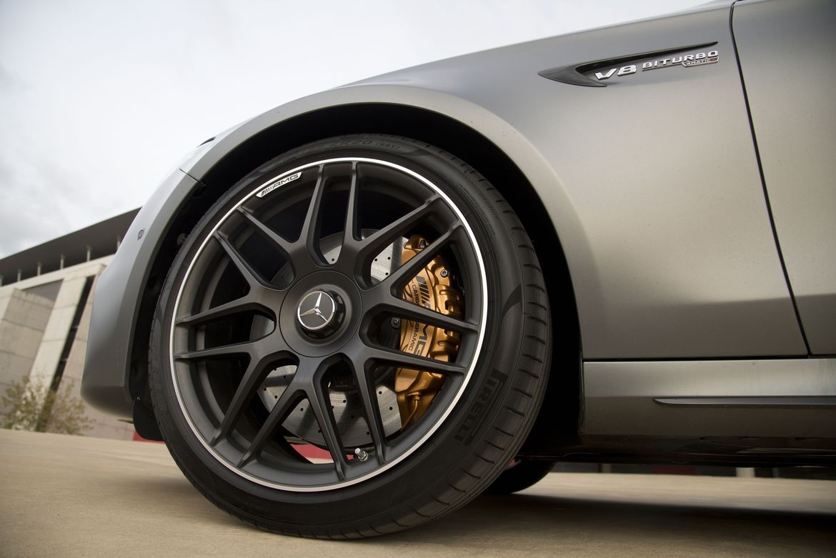 Đánh giá Mercedes E63 AMG ảnh 6 Danh gia Mercedes E63 AMG anh 6