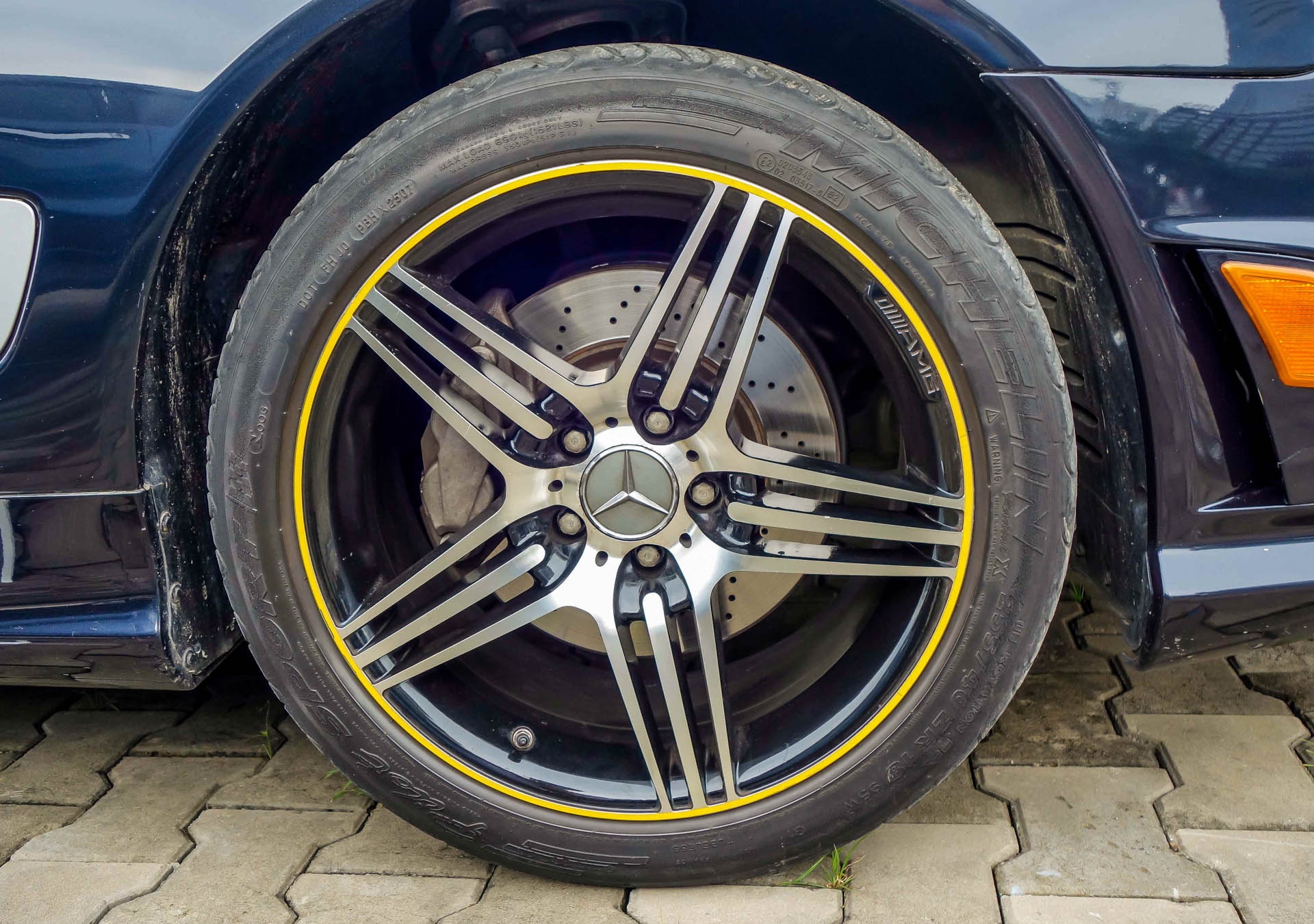 Mercedes SL63 AMG cua dai gia Sai Gon anh 6