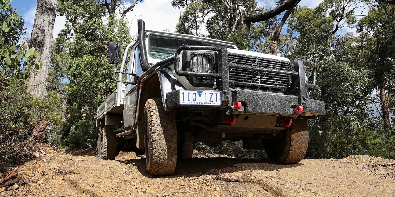 xe ban tai Mercedes-Benz anh 7