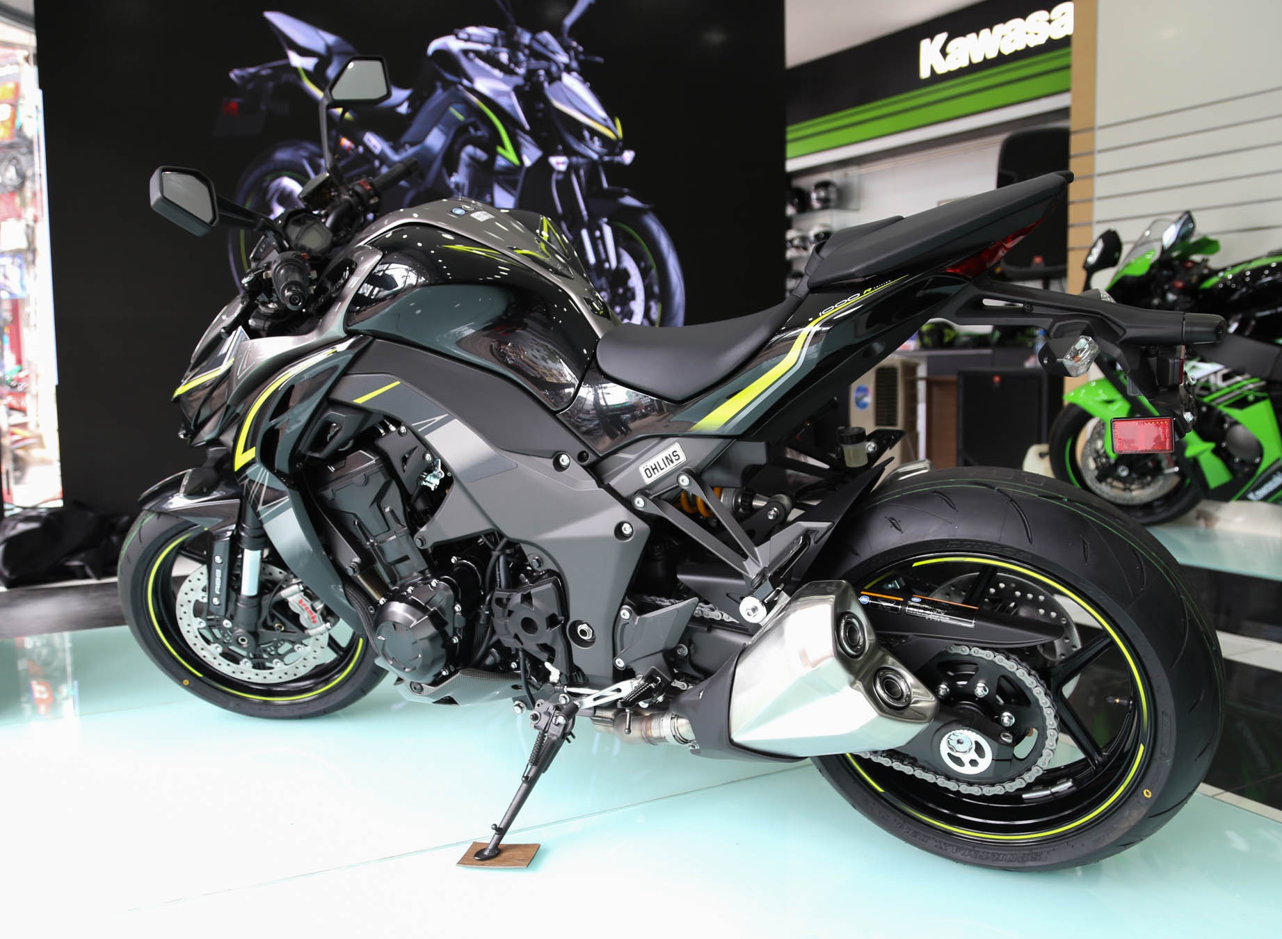 Kawasaki Z1000 2017 anh 6