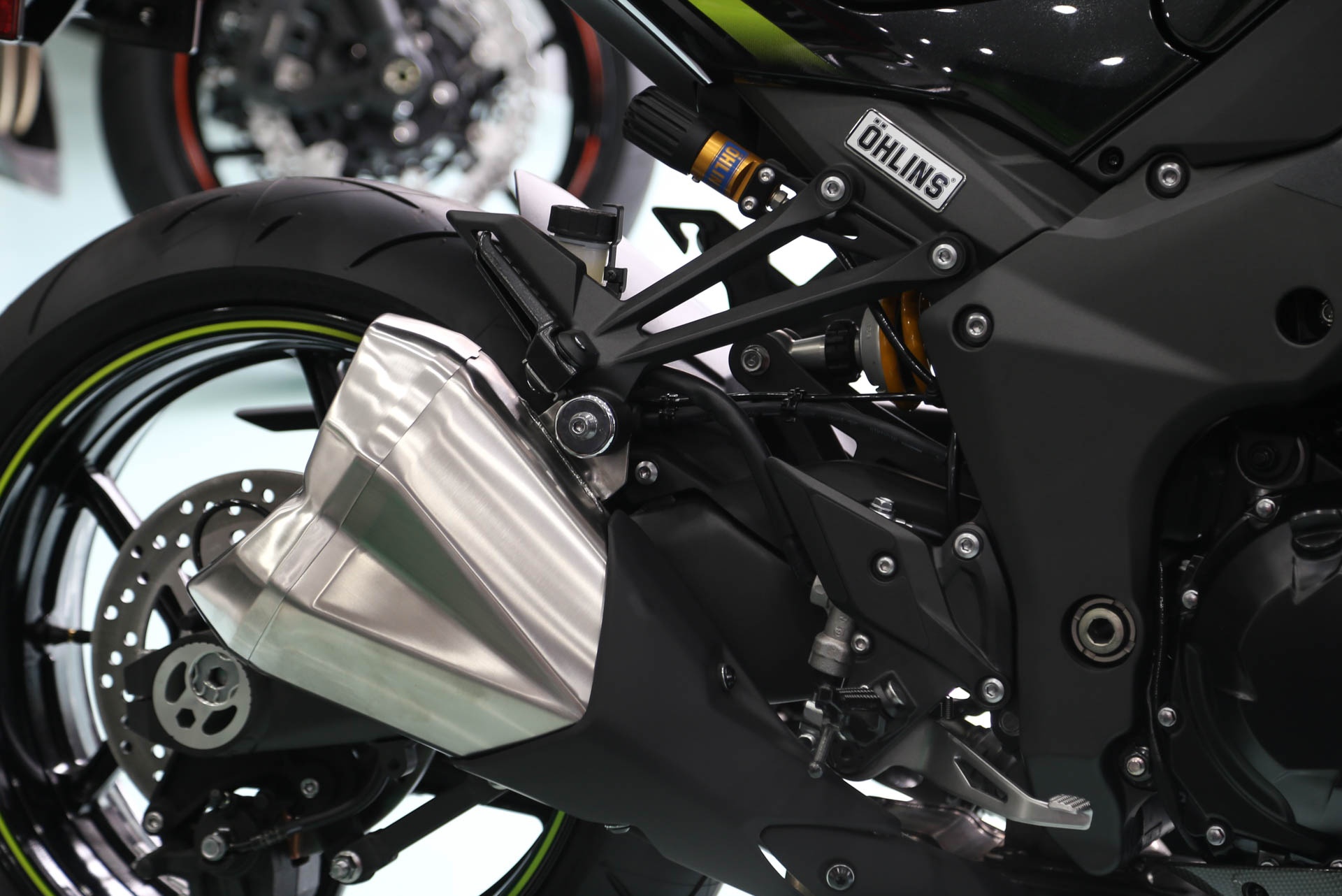 Kawasaki Z1000 2017 anh 11