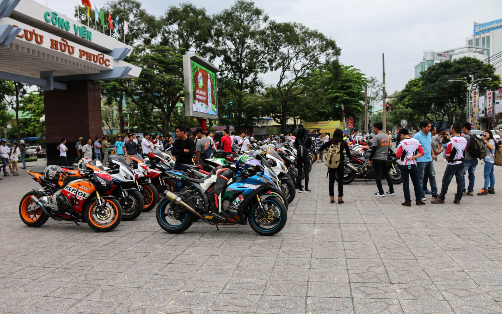 200 moto phan khoi lon tu hop o Can Tho anh 2