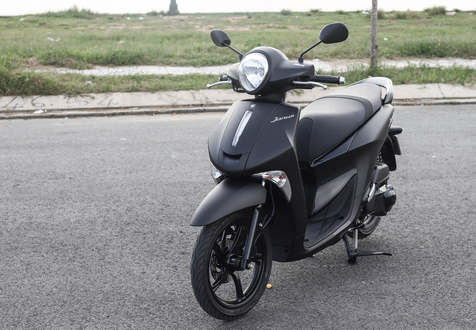 Gia Yamaha Janus Premium anh 16