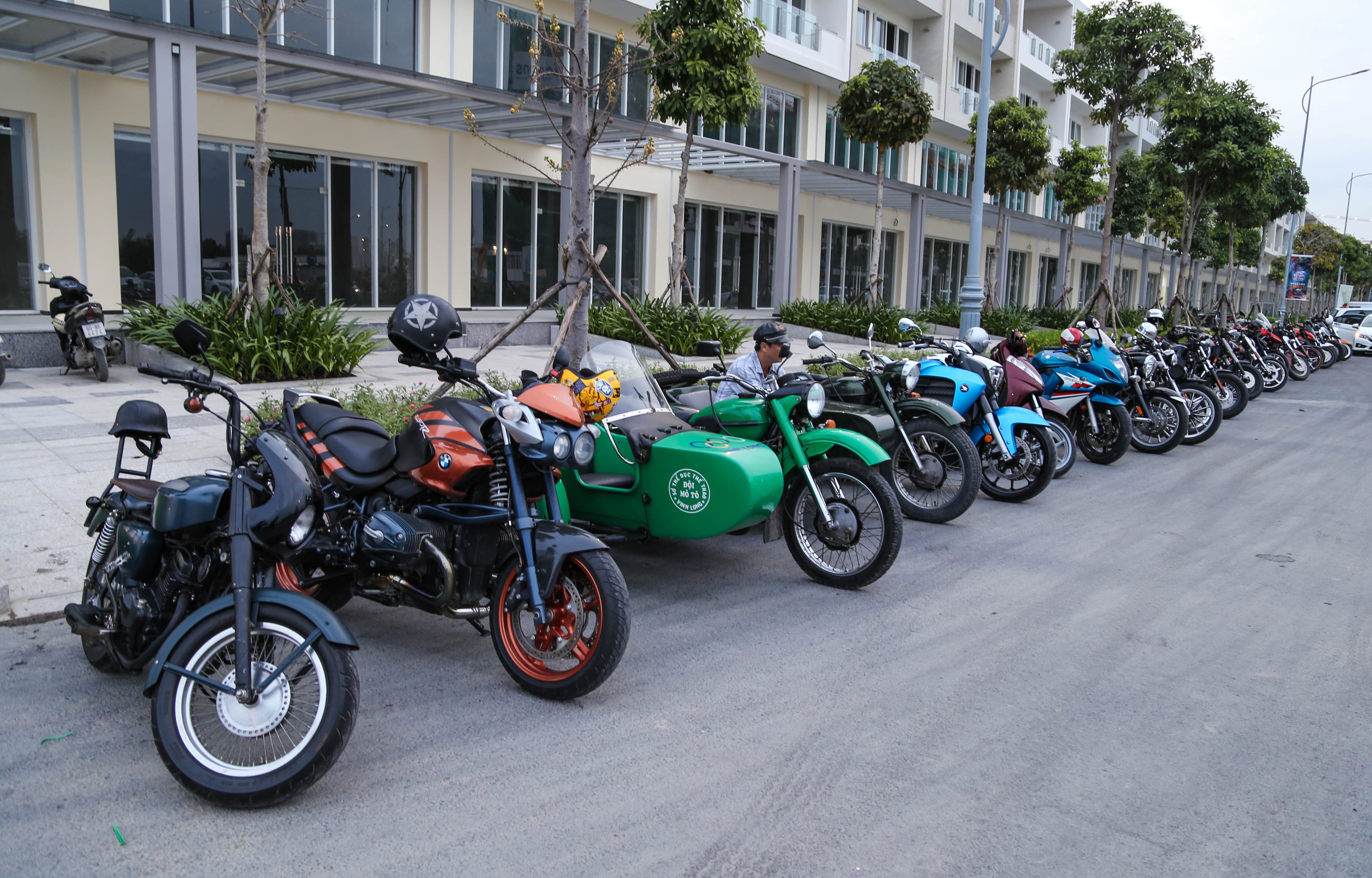 Sinh nhat Saigon Free Chapter anh 2