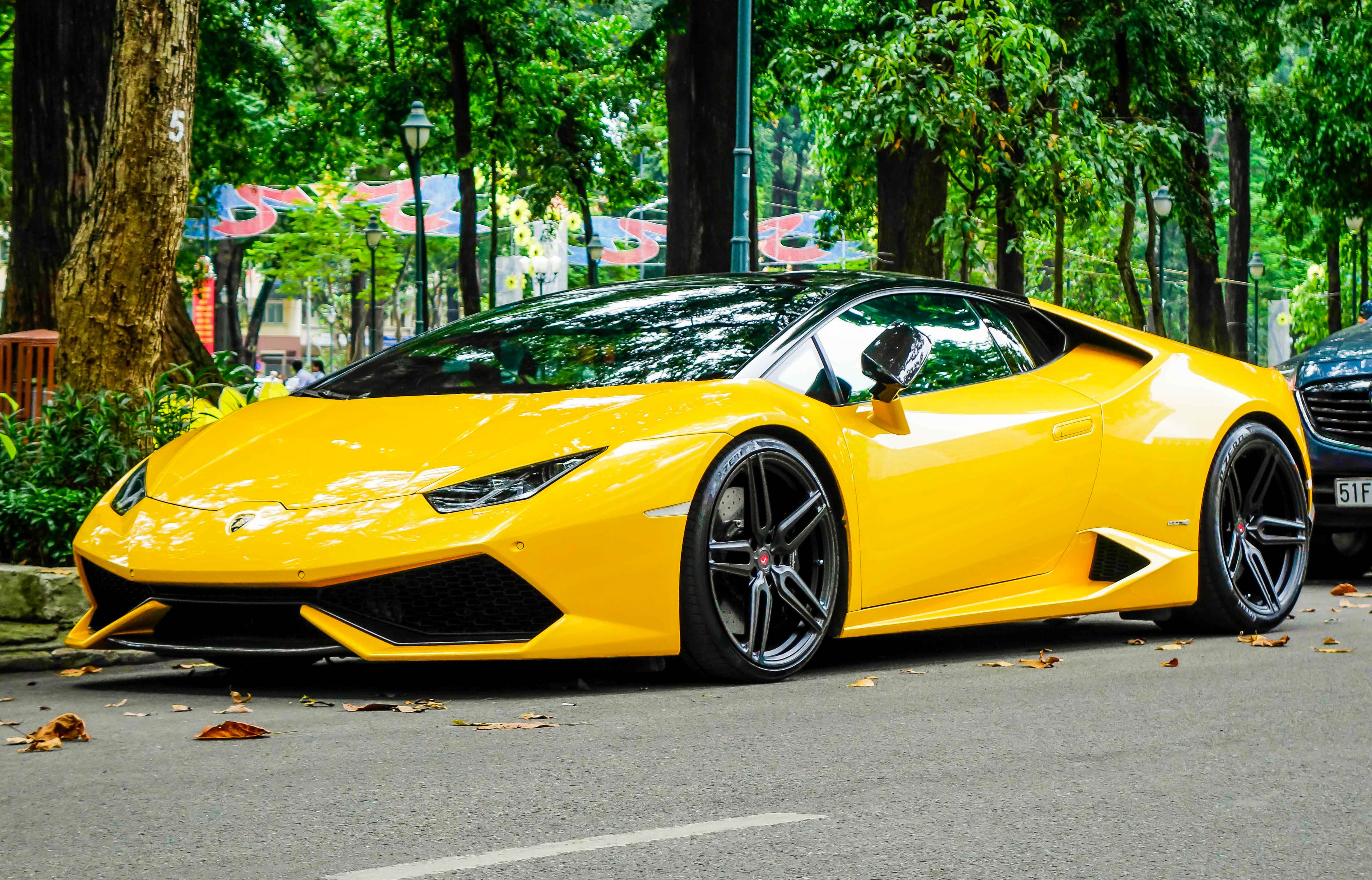 Sieu xe Lamborghini Huracan cua Cuong Do La do gam thap hinh anh