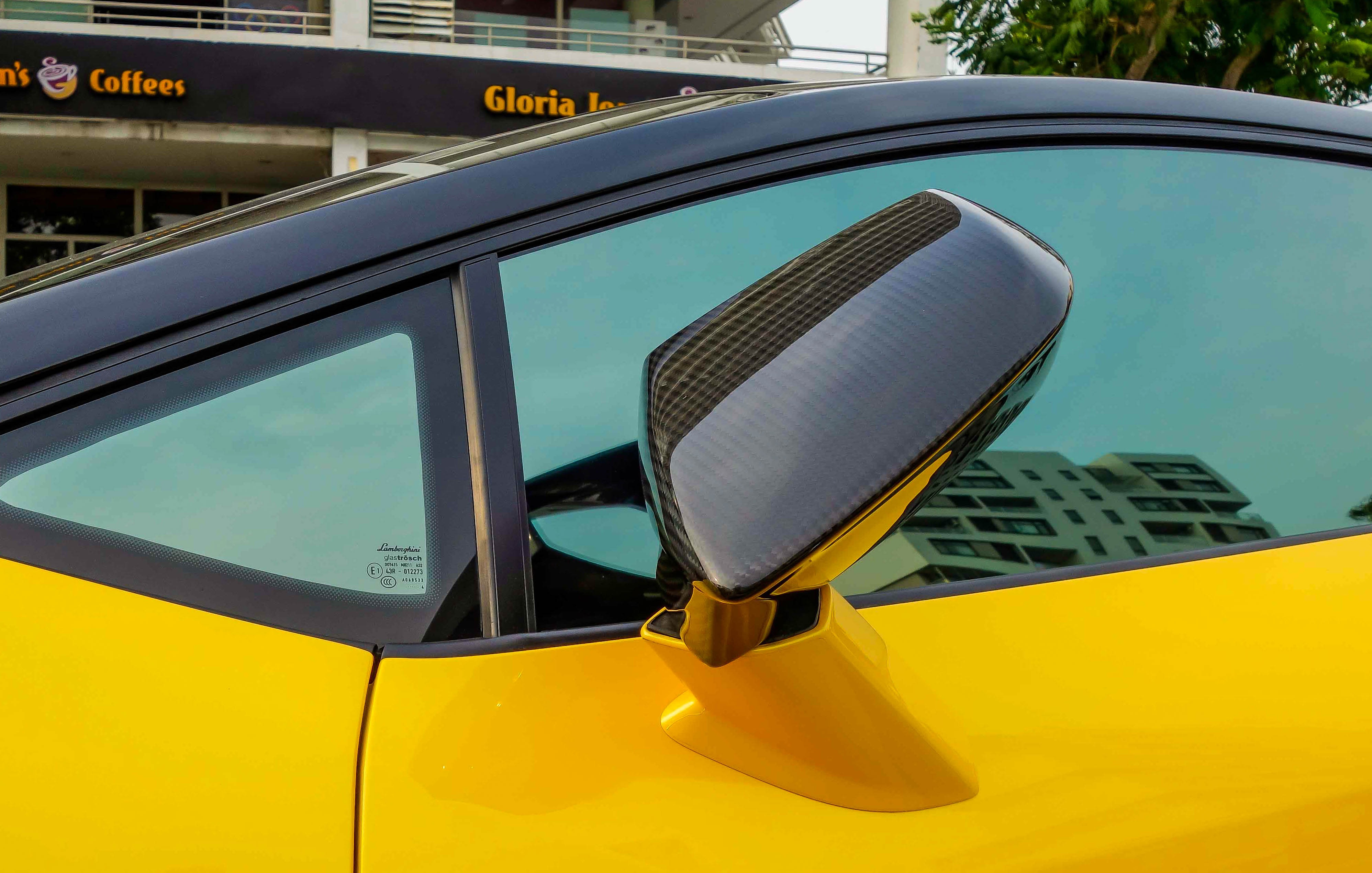 Huracan do cua Cuong Do La anh 11