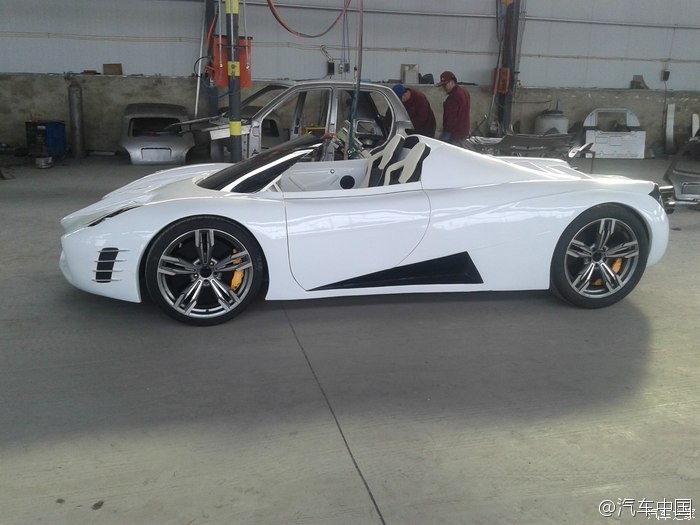 Pagani Huayra nhai o Trung Quoc anh 3