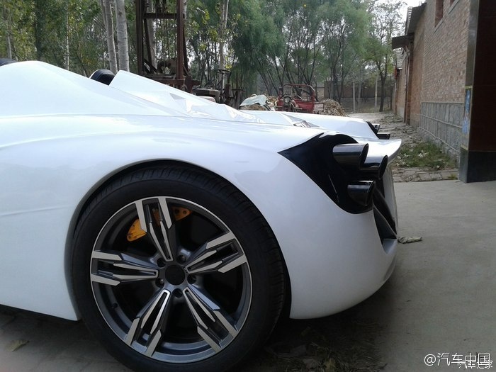 Pagani Huayra nhai o Trung Quoc anh 4