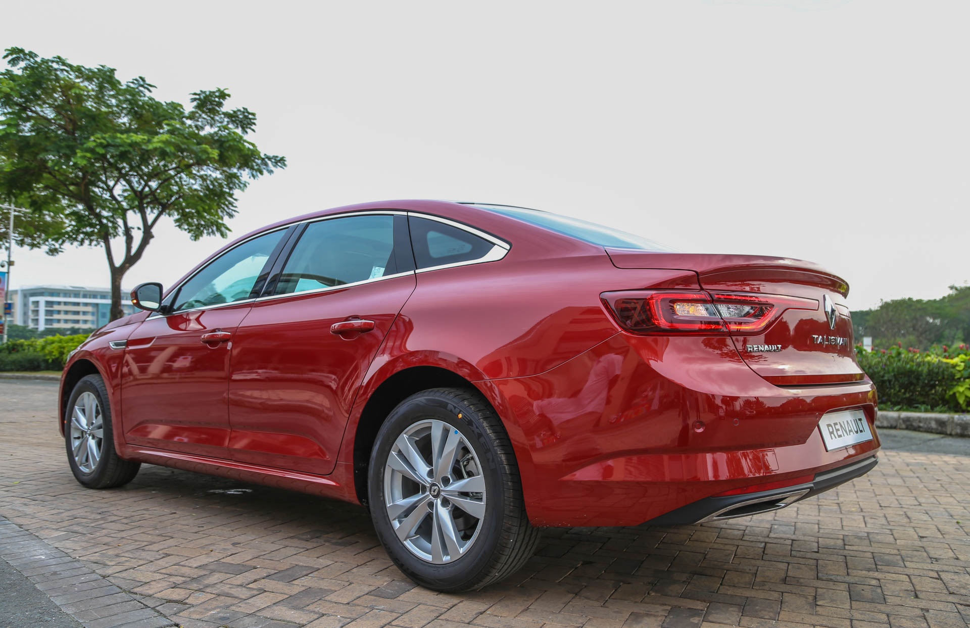 Renault Talisman tai Viet Nam anh 6
