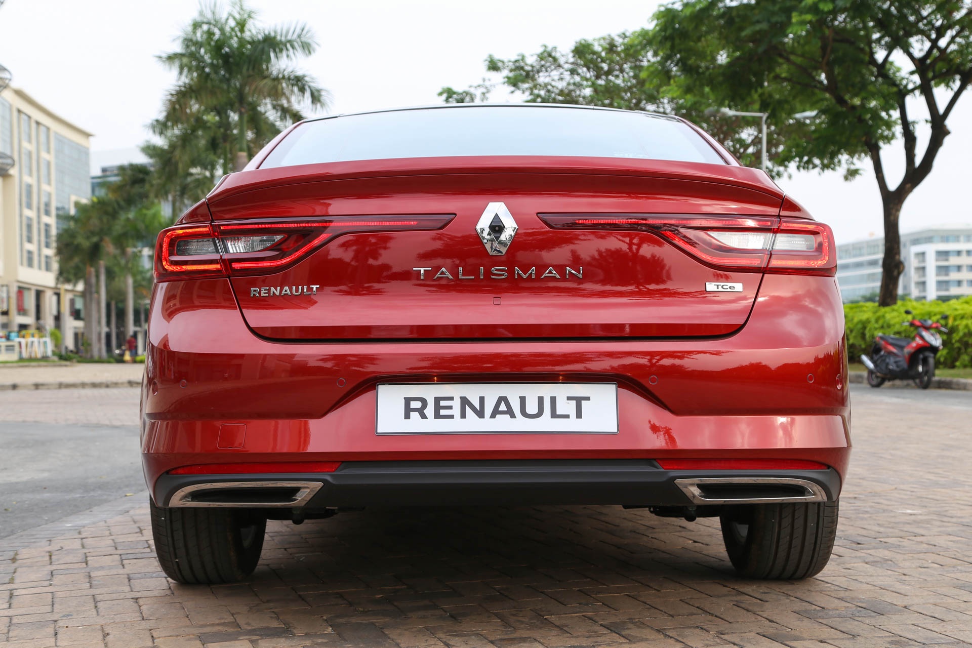 Renault Talisman tai Viet Nam anh 5
