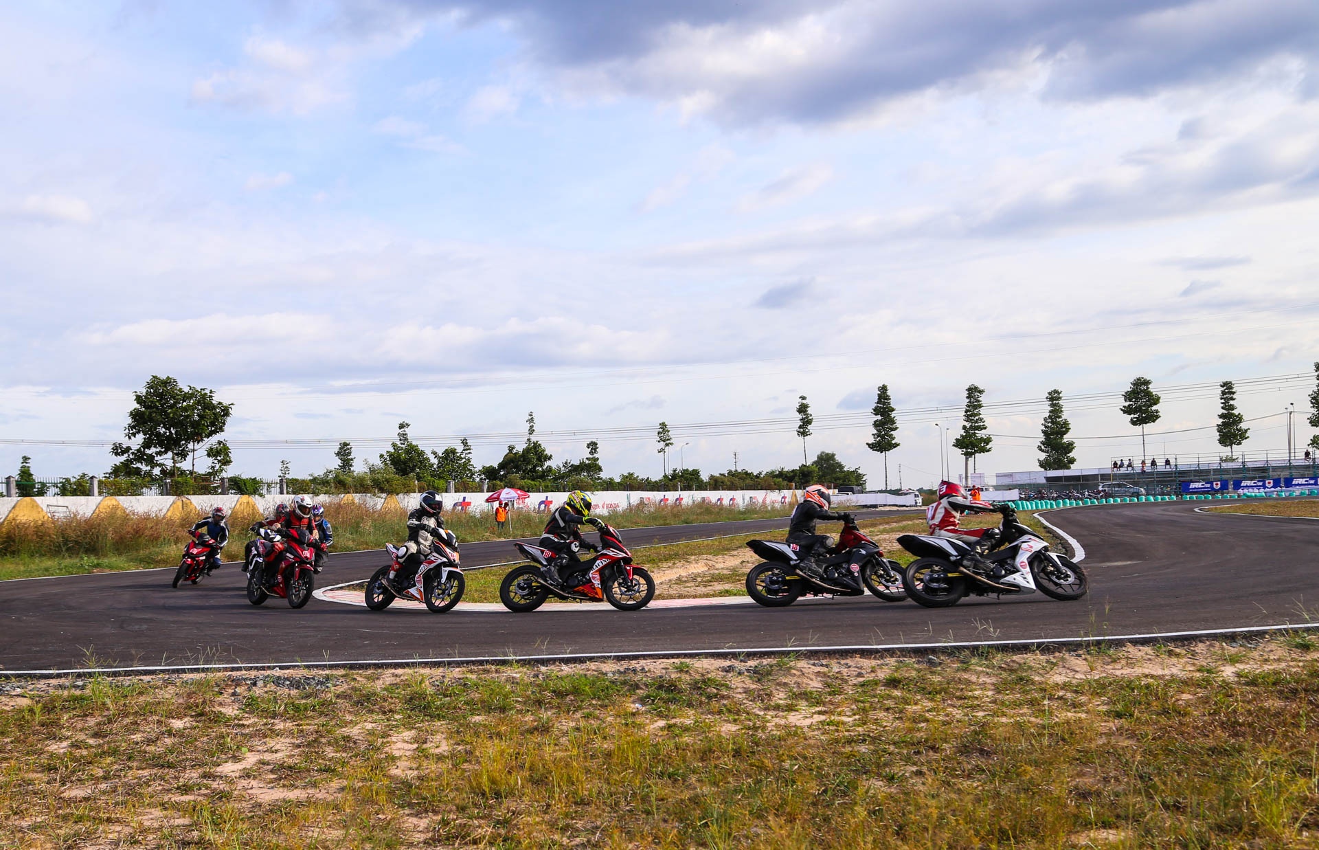 dua xe may tai Binh Duong anh 7