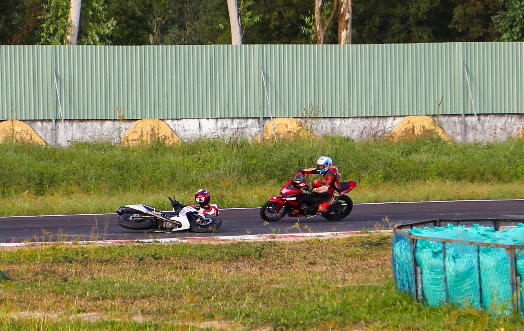 dua xe may tai Binh Duong anh 9