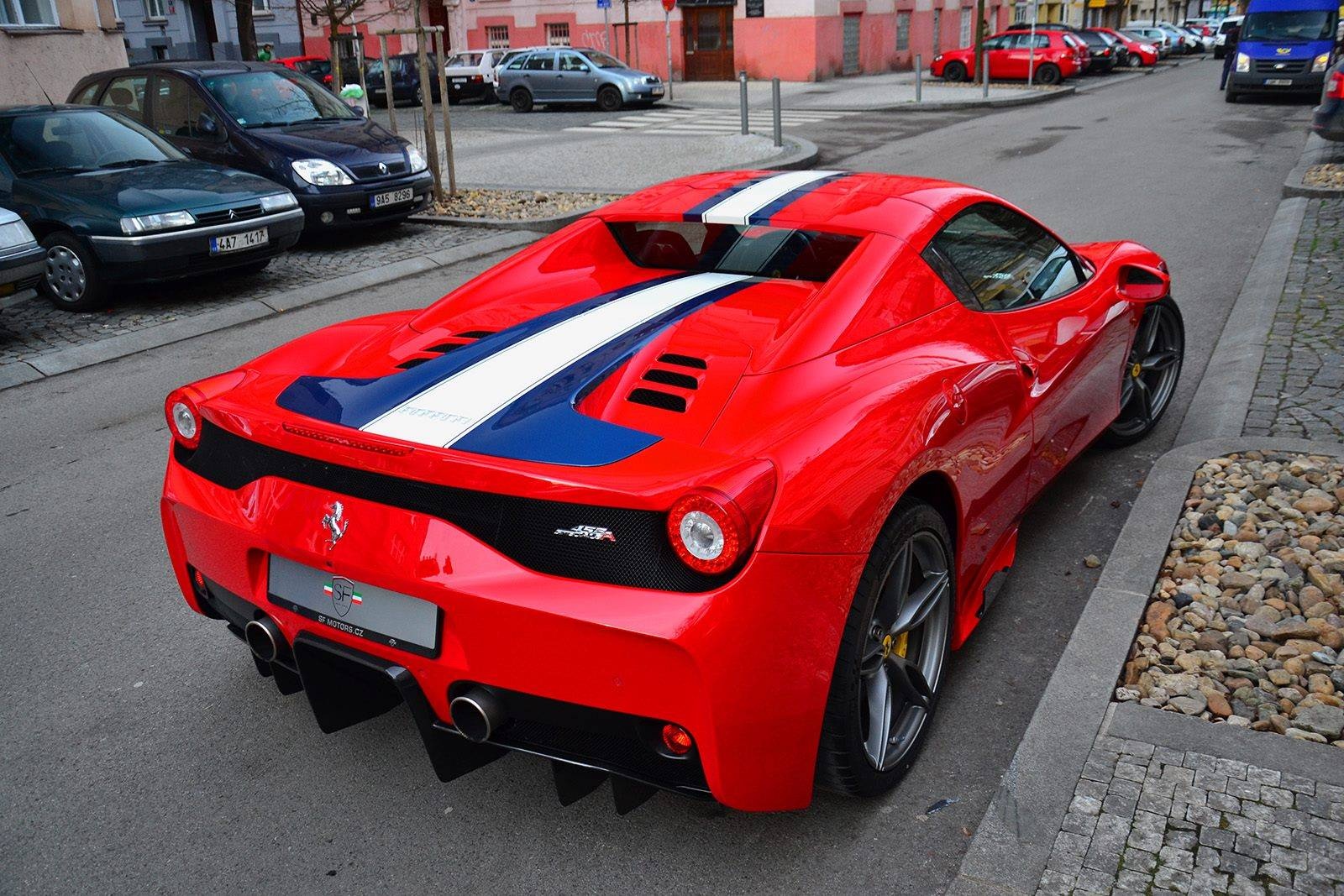 10 ly do Ferrari 458 Speciale Aperta la sieu xe dang mo uoc hinh anh