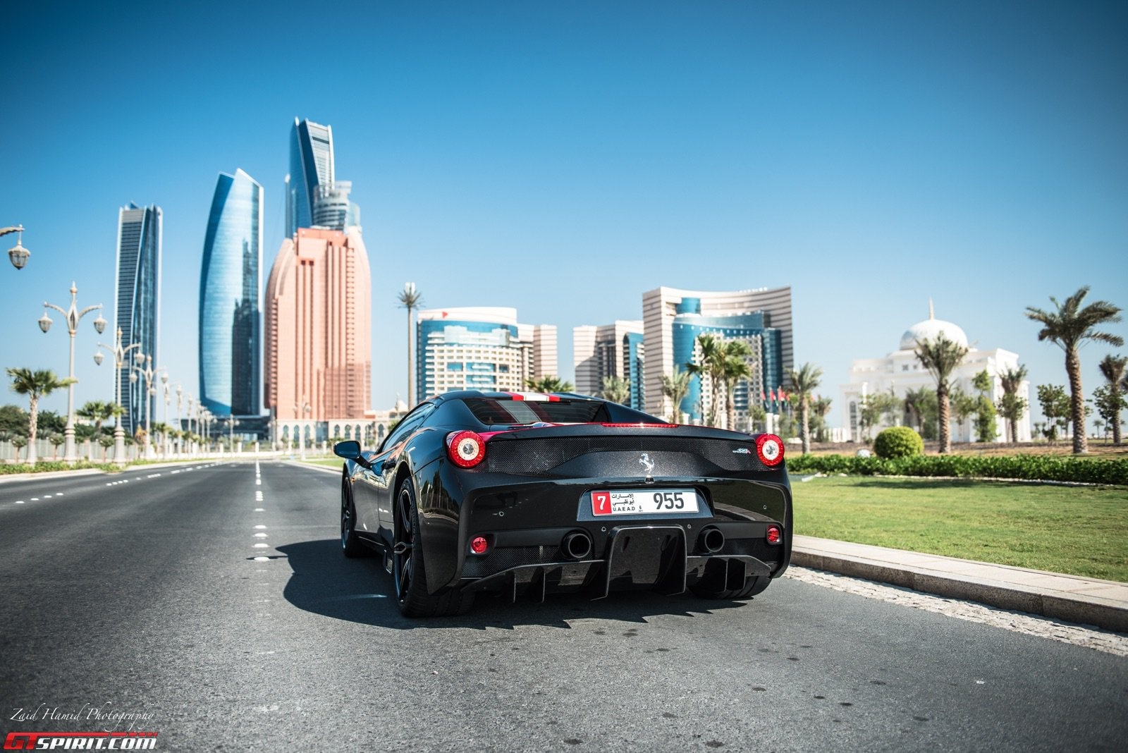 Ferrari 458 Speciale Aperta anh 3