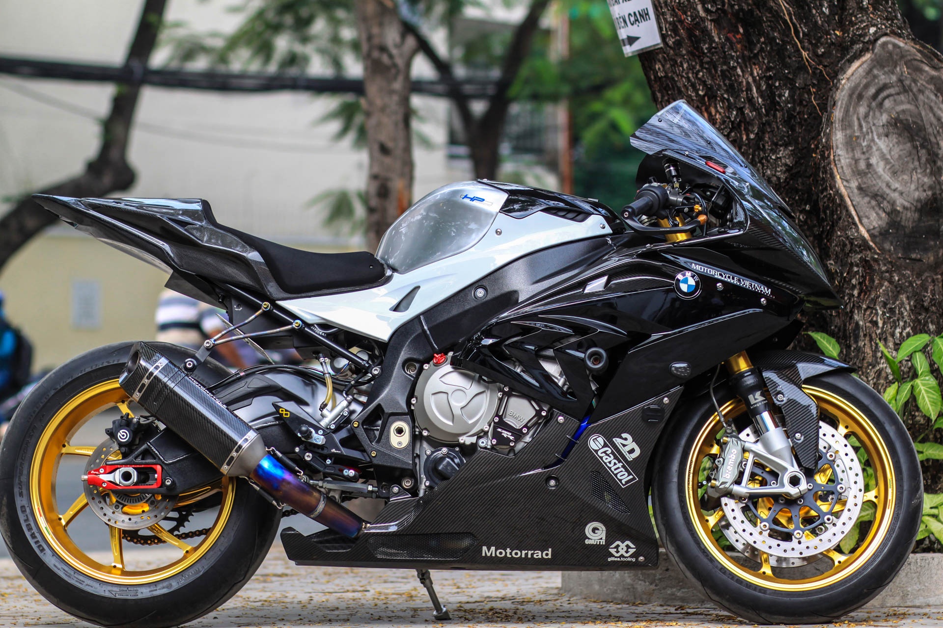 Sieu moto BMW S1000RR do dan ao carbon o Sai Gon hinh anh