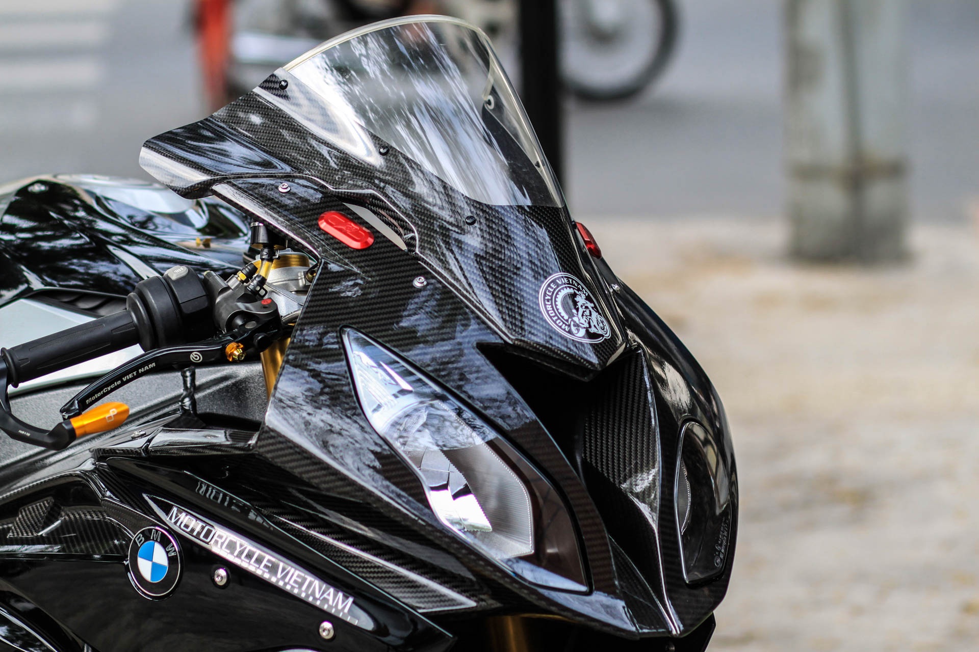 BMW S1000RR do dan ao carbon anh 2