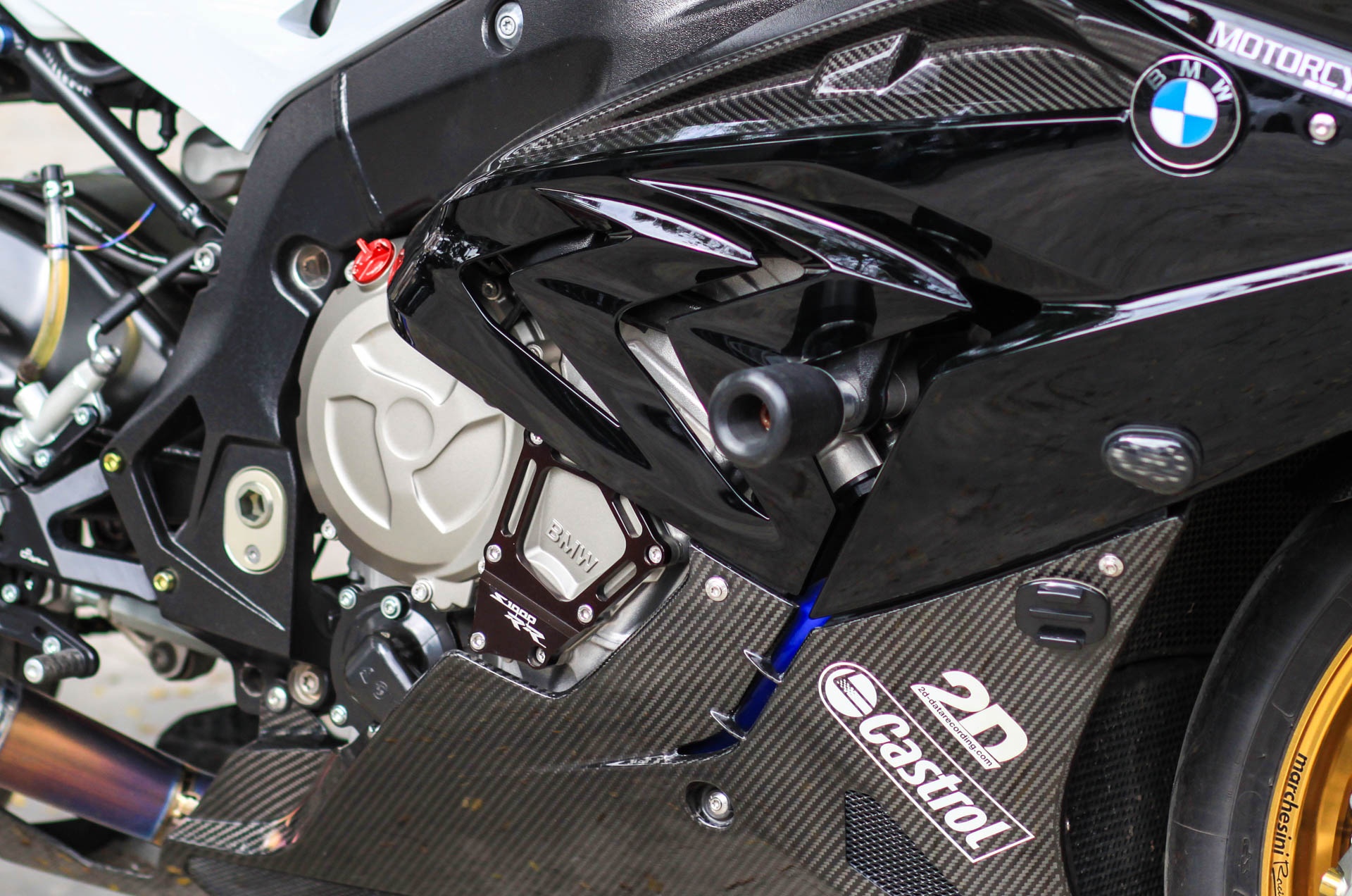 BMW S1000RR do dan ao carbon anh 9