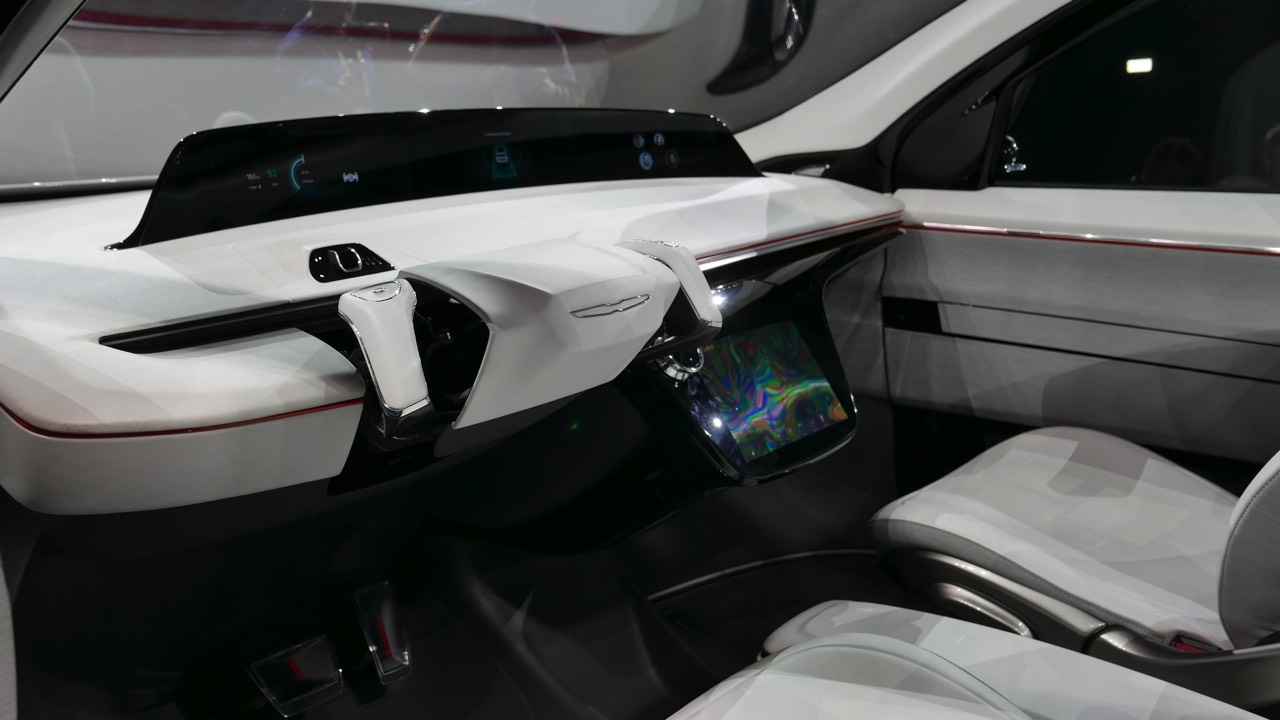 xe dien thong minh Chrysler anh 6